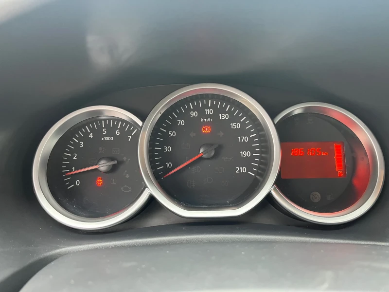 Dacia Sandero, снимка 8 - Автомобили и джипове - 52358697