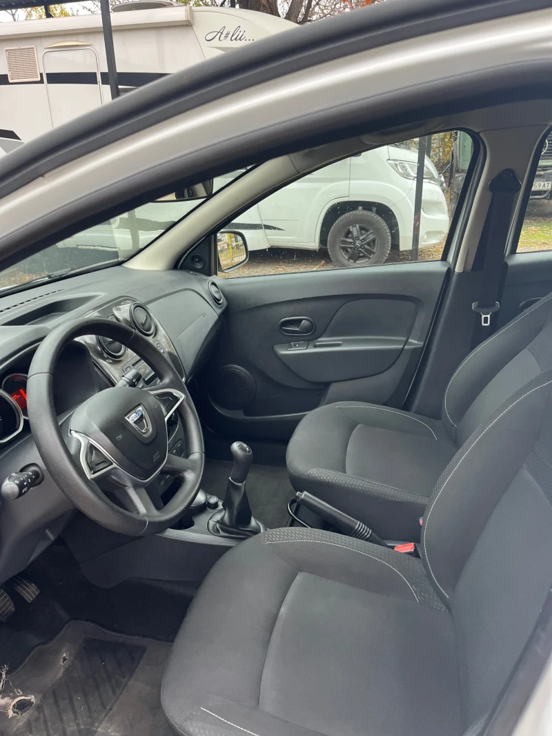 Dacia Sandero, снимка 5 - Автомобили и джипове - 52358697