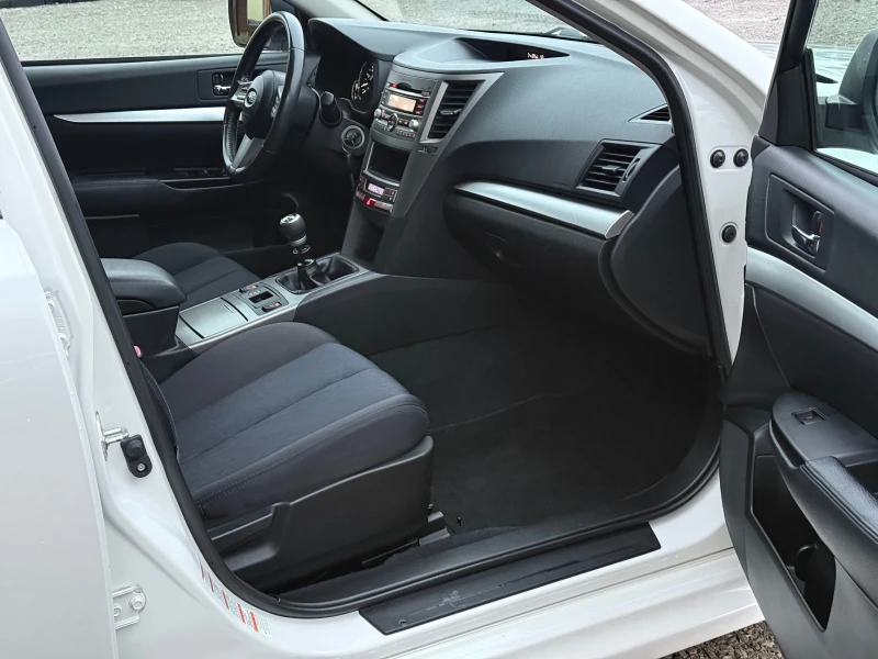 Subaru Legacy 2.0i 150к.с * ГАЗ* * Face-Lift* * ИТАЛИЯ* * Ксенон, снимка 12 - Автомобили и джипове - 52697551