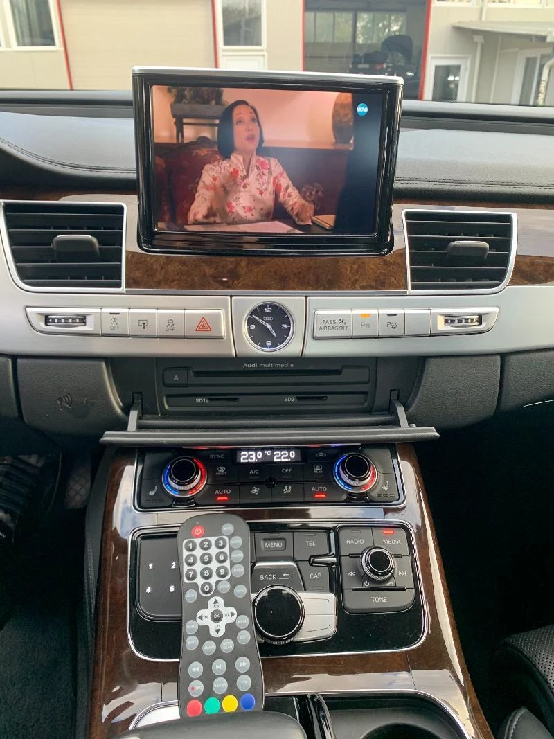 Audi A8 3.0 TDI / MATRIX, снимка 14 - Автомобили и джипове - 54354846