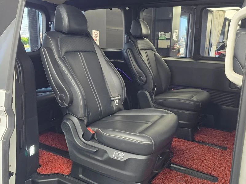 Hyundai Staria L6DC, снимка 12 - Автомобили и джипове - 56532613