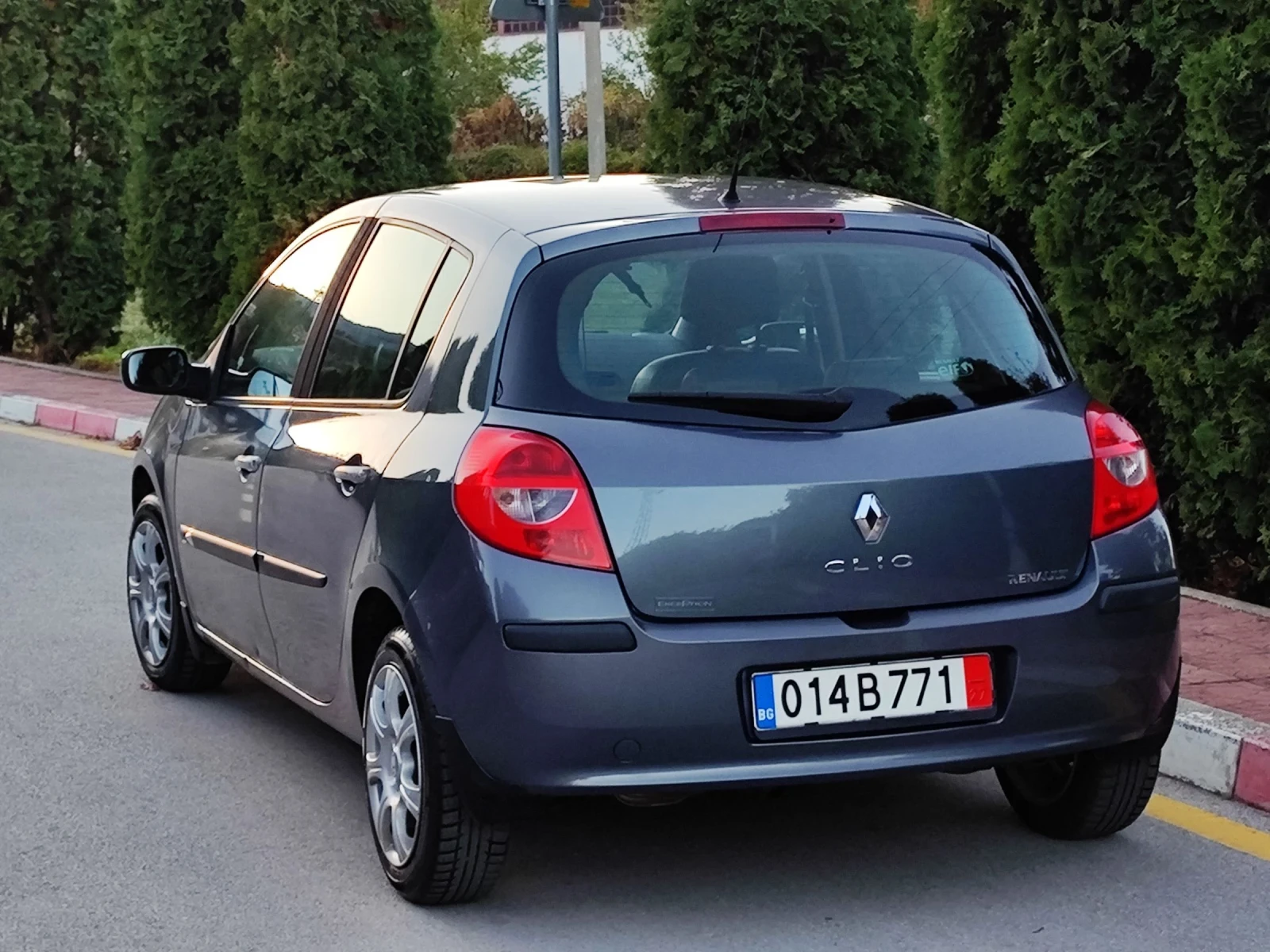 Renault Clio 1.2I 16V(75)* EXCEPTION-EDITION* НОВ ВНОС*  - изображение 5