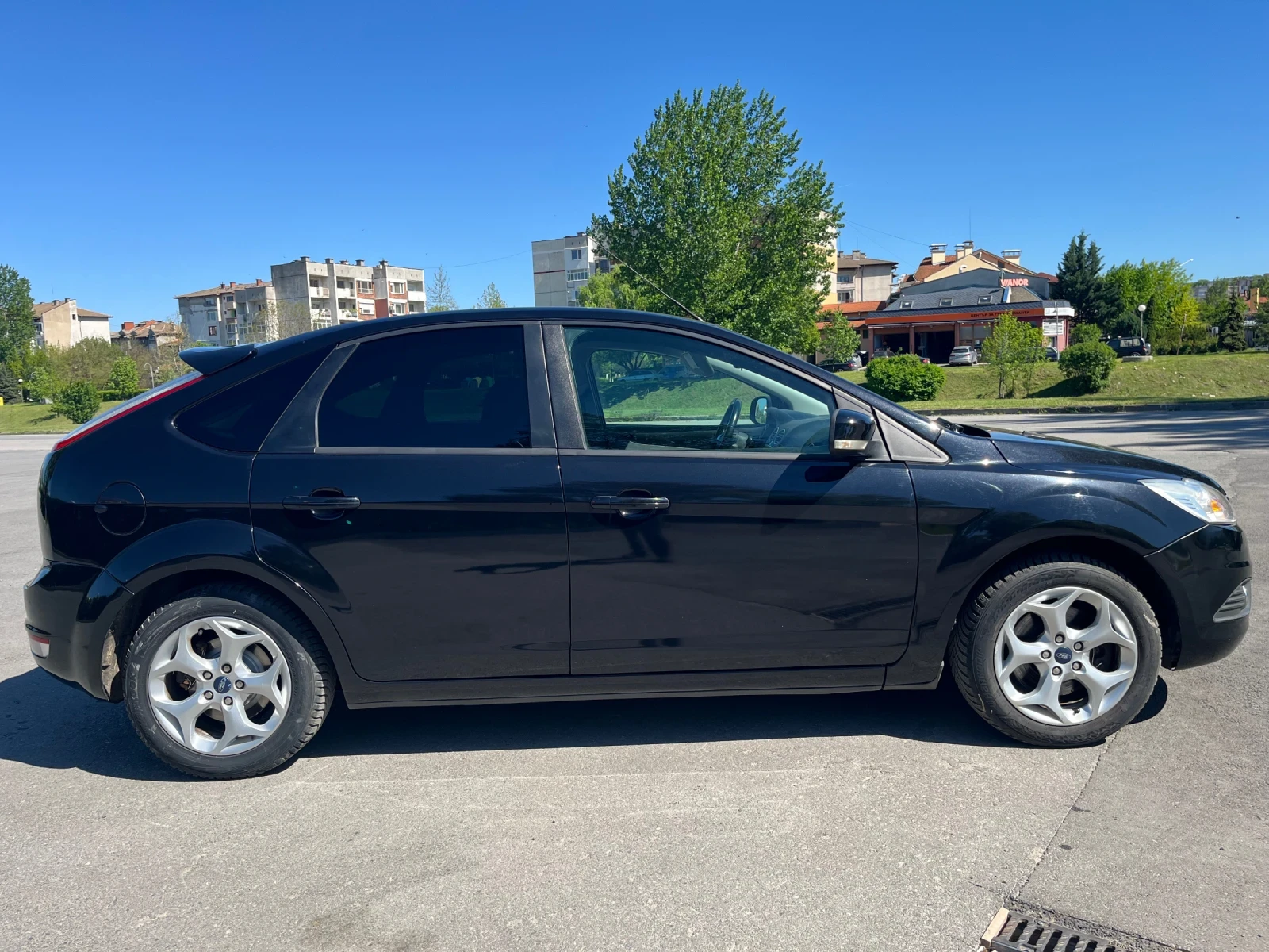 Ford Focus 2.0 бензин - изображение 3