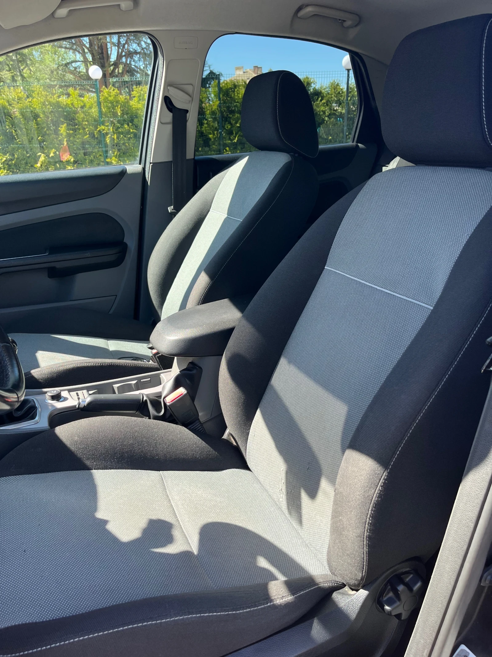 Ford Focus 2.0 бензин - изображение 8