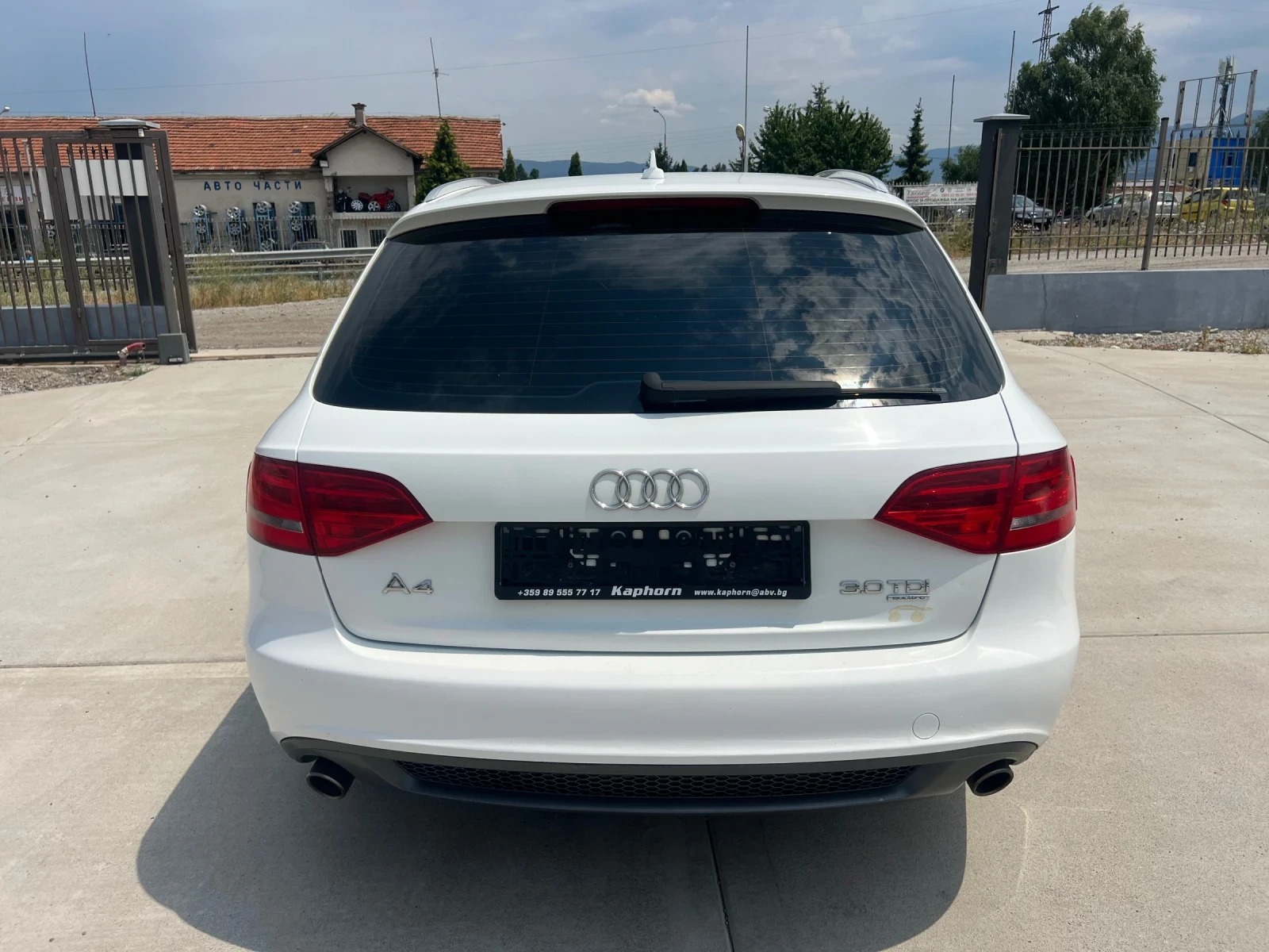 Audi A4 3.0TDI Sline  - изображение 6