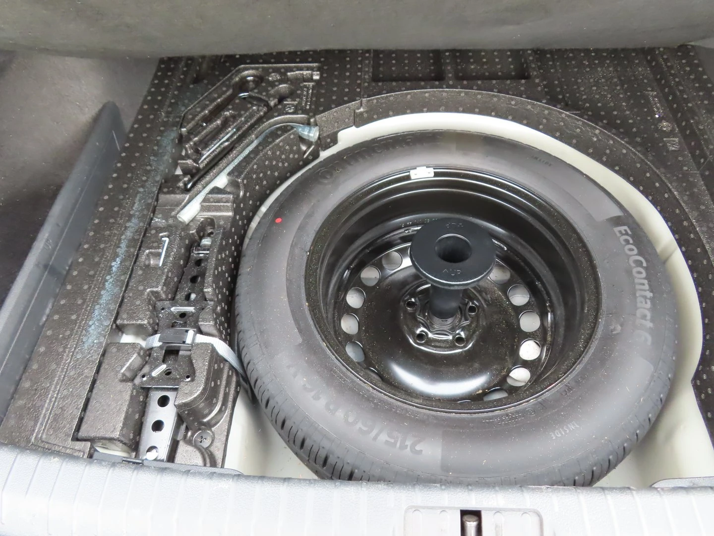 VW Passat Business 2.0 TDI SCR DSG | Mobile.bg — изображение 14