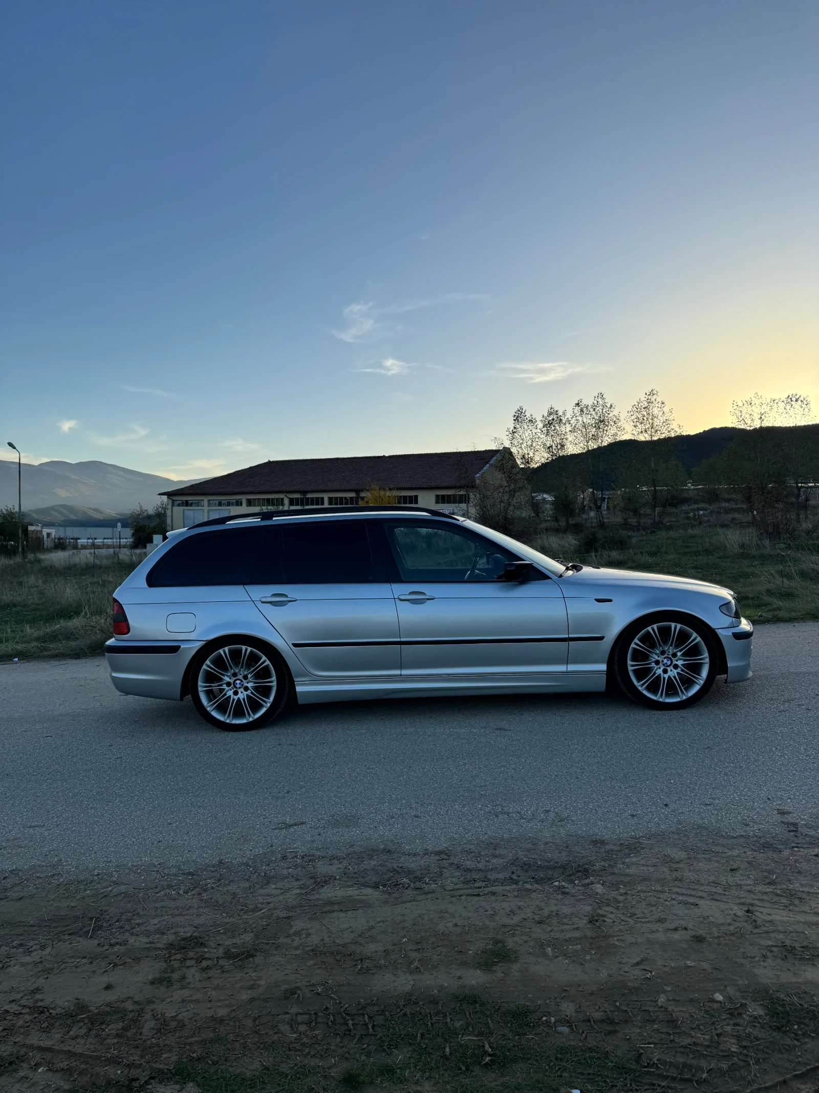 BMW 320  - изображение 4