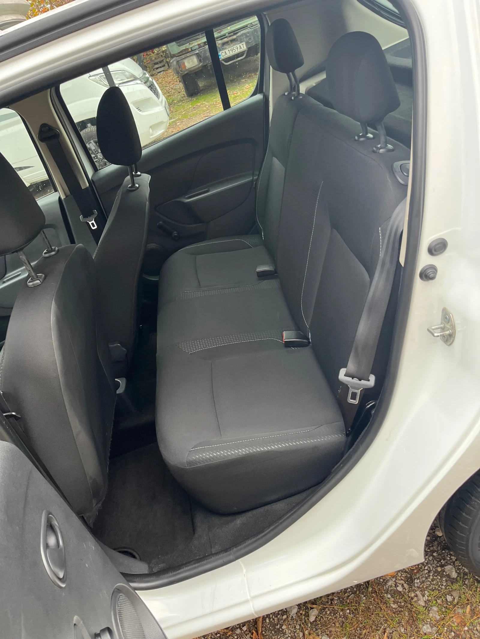 Dacia Sandero | Mobile.bg   7