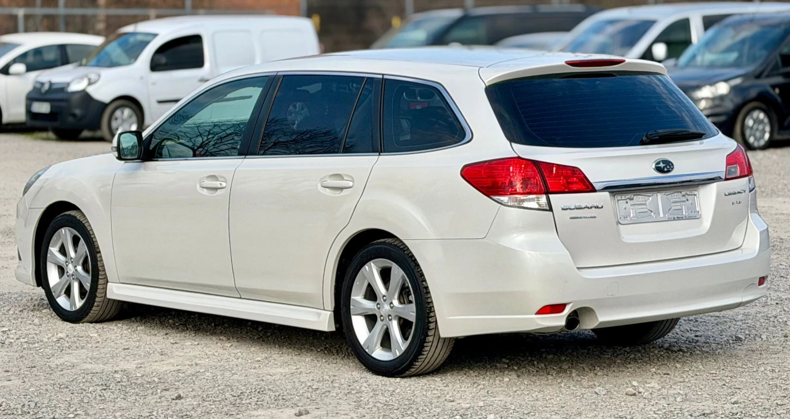 Subaru Legacy 2.0i 150к.с * ГАЗ* * Face-Lift* * ИТАЛИЯ* * Ксенон, снимка 4 - Автомобили и джипове - 52697551