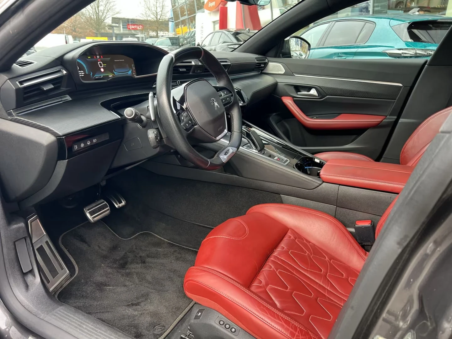 Peugeot 508 1.6PHEV/225HP/GTLINE/360/NAVI/FOCAL/ACC/LED/107z, снимка 11 - Автомобили и джипове - 53710663