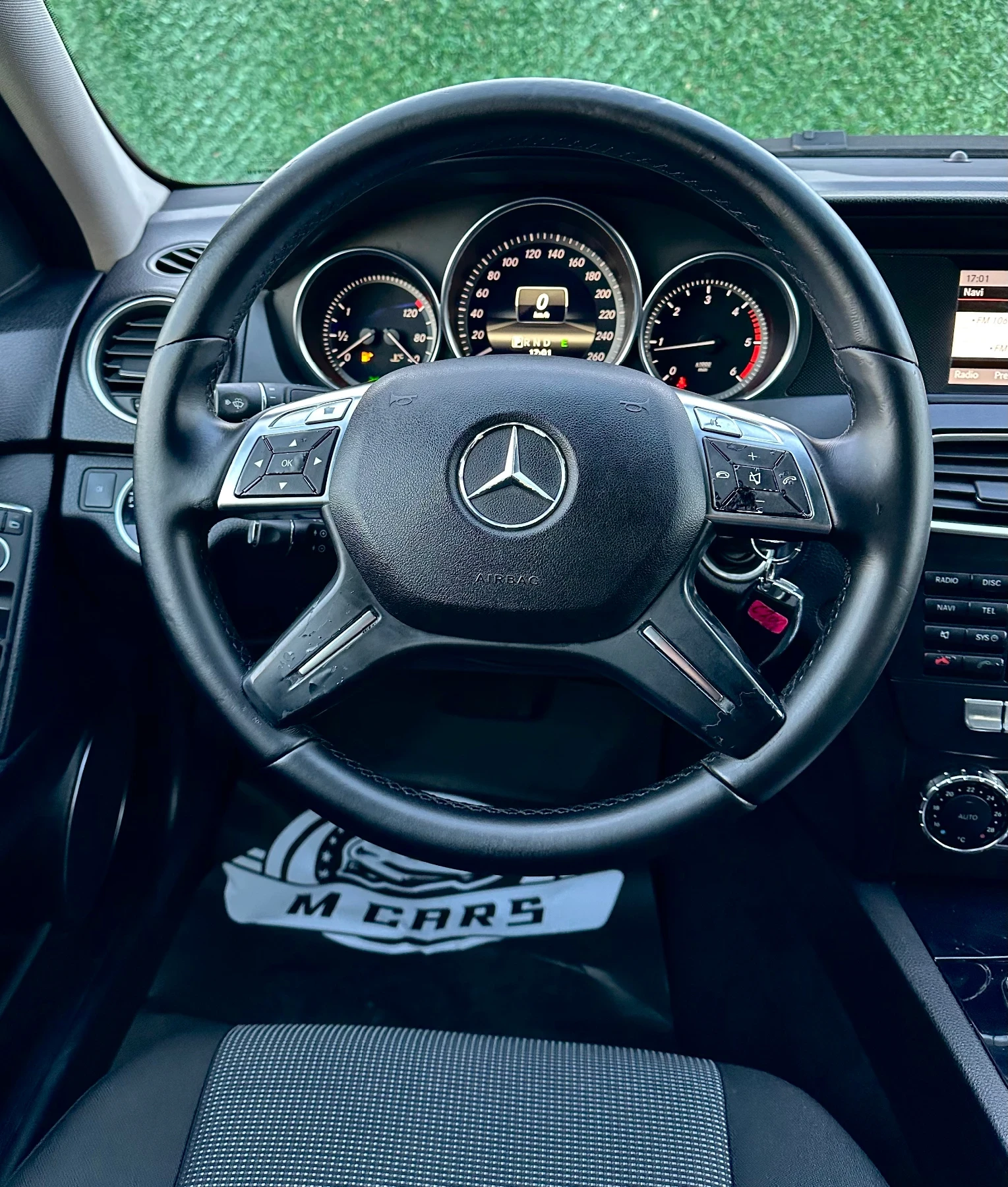 Mercedes-Benz C 200 AUTOMATIC / NAVY / PARKTRONIK / C200 136ks, снимка 11 - Автомобили и джипове - 53870183