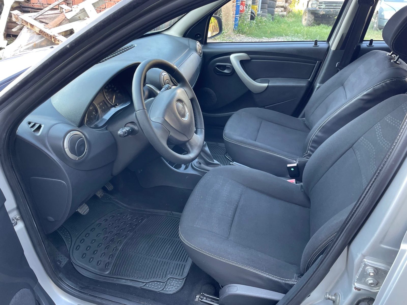 Dacia Sandero Stepway 1.6 I | Mobile.bg � ����������� 8