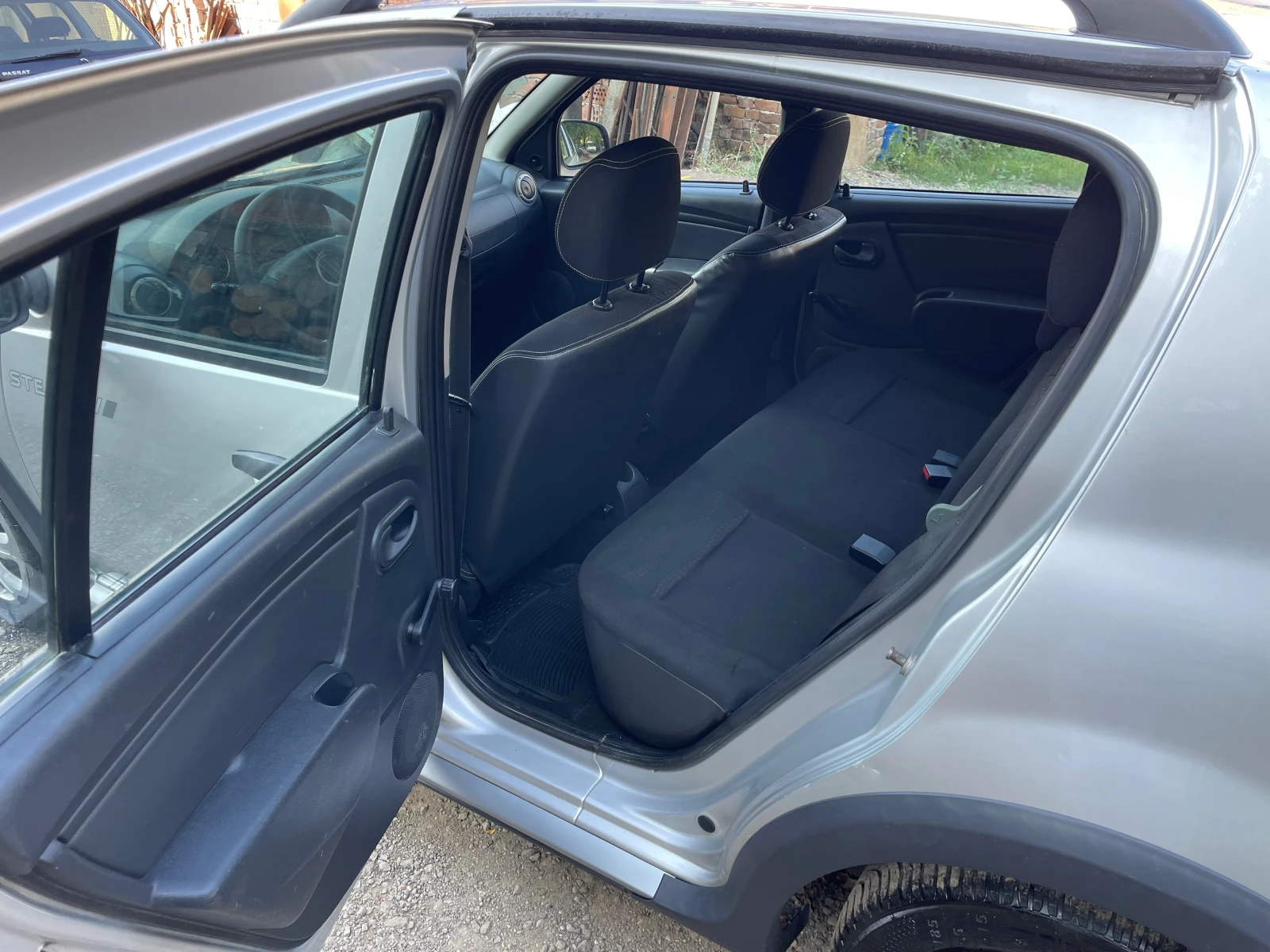 Dacia Sandero Stepway 1.6 I | Mobile.bg � ����������� 9