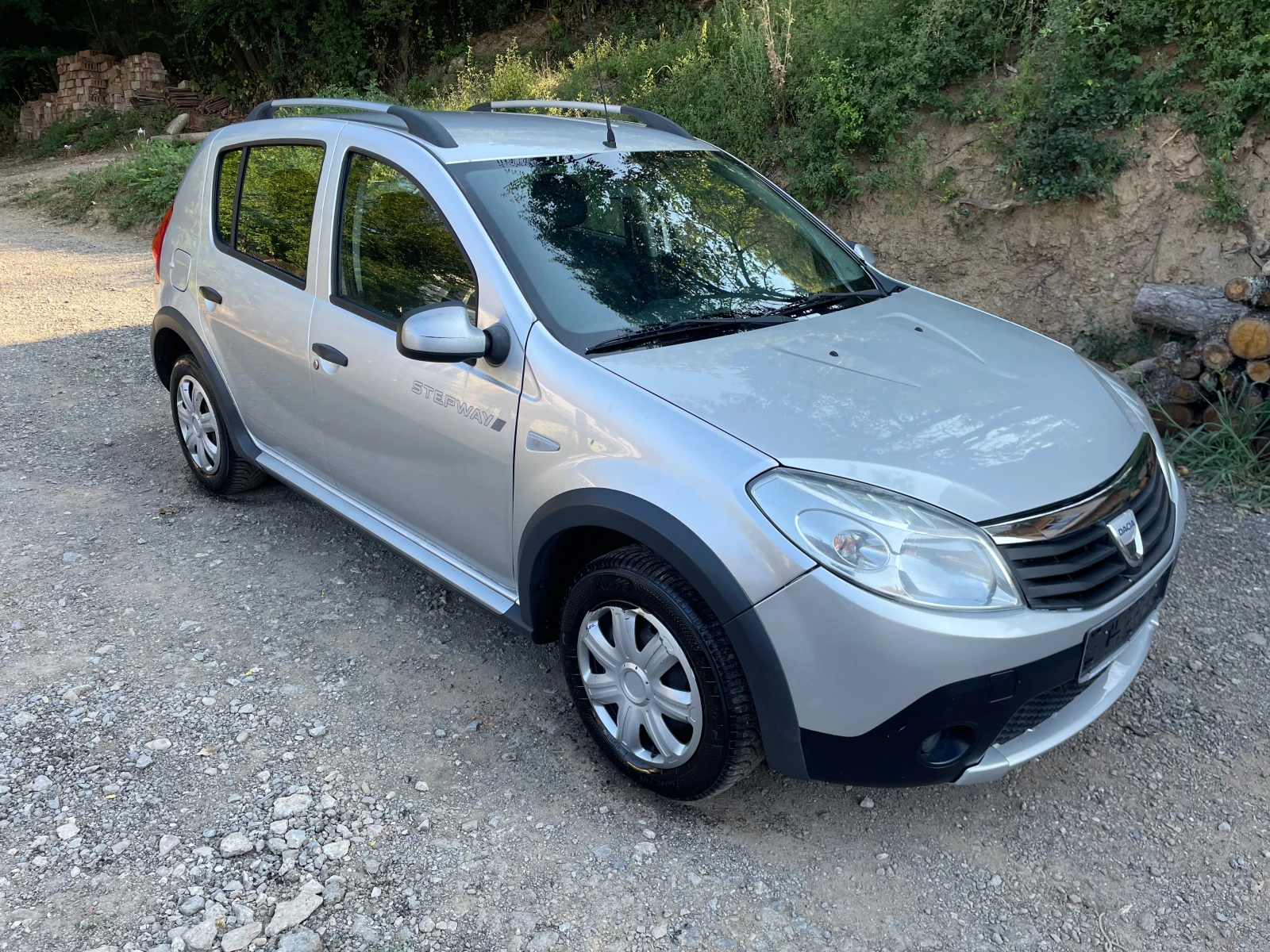 Dacia Sandero Stepway 1.6 I | Mobile.bg � ����������� 3
