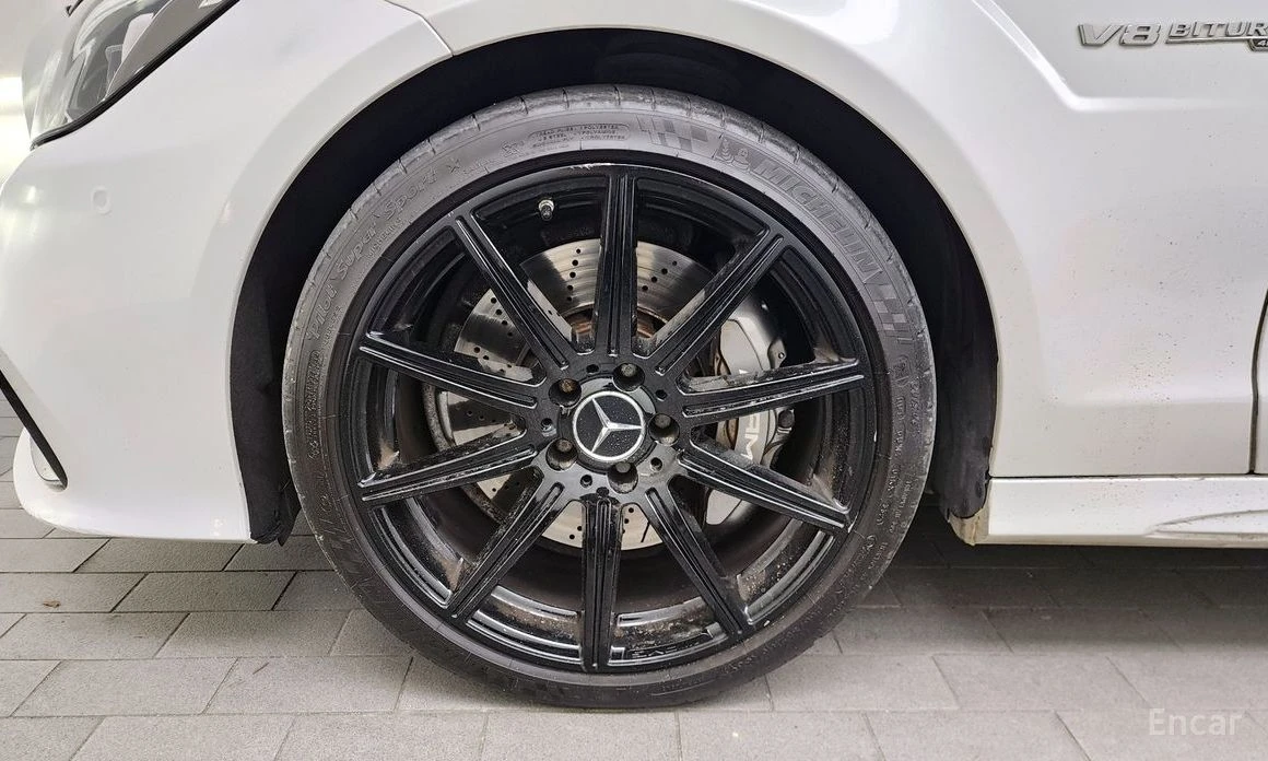 Mercedes-Benz CLS 63 AMG 4MATIC* КОЖА* ПОДГРЕВ* HARMAN* KARDON* КАМЕРИ* , снимка 15 - Автомобили и джипове - 54135961