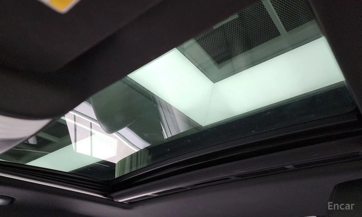 Mercedes-Benz CLS 63 AMG 4MATIC* КОЖА* ПОДГРЕВ* HARMAN* KARDON* КАМЕРИ* , снимка 13 - Автомобили и джипове - 54135961