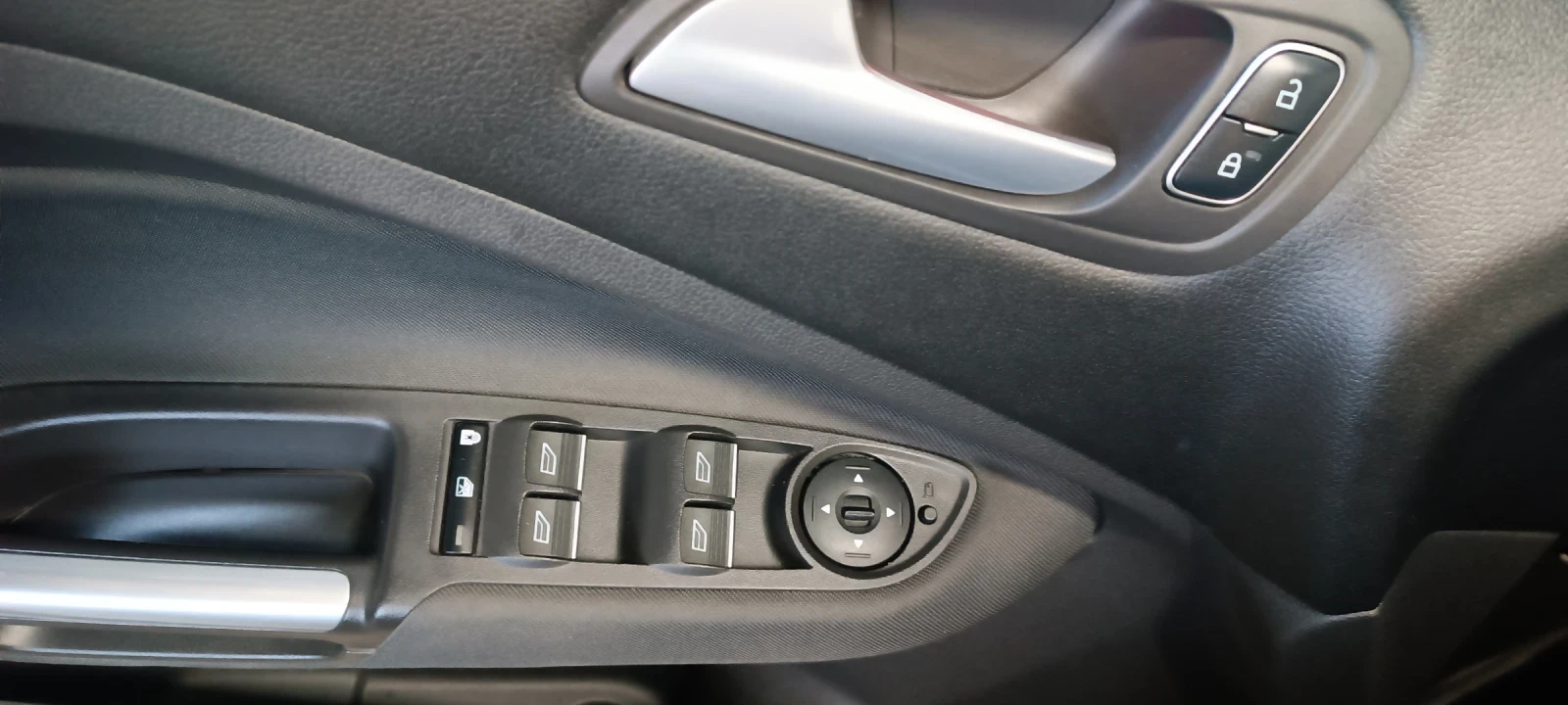 Ford C-max 1.5 titanium реални км., снимка 11 - Автомобили и джипове - 54233963