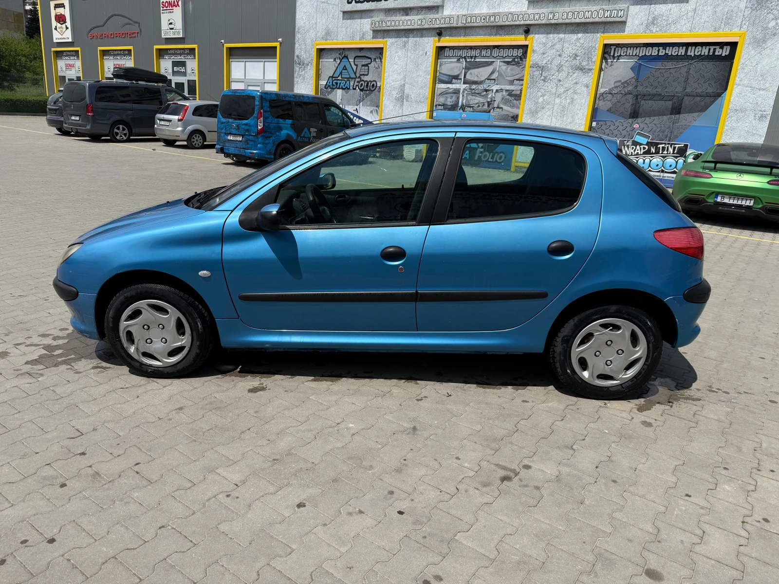 Peugeot 206