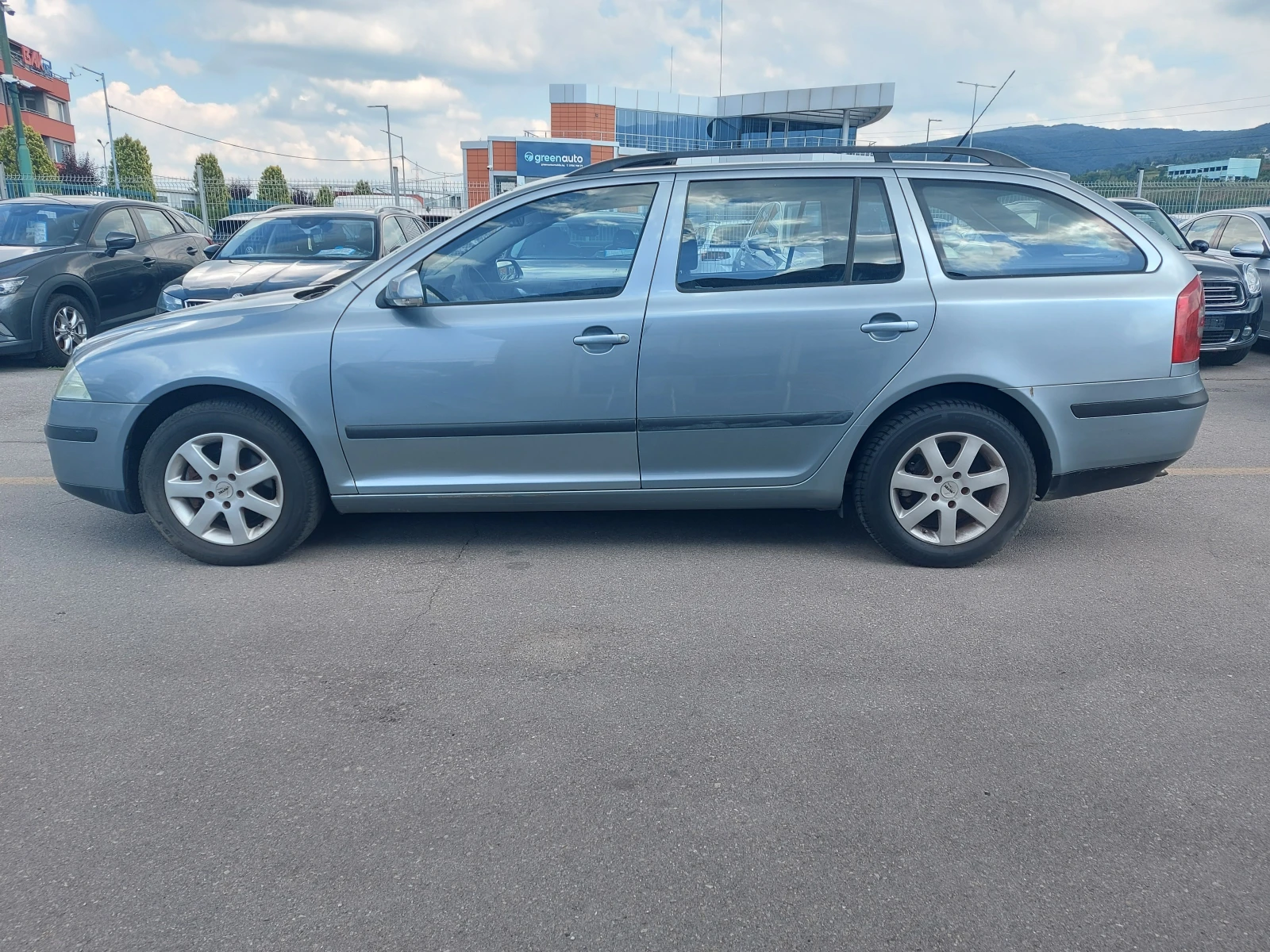 Skoda Octavia 1.9 TDI* DSG* Ел.Шибедах* Подгреви* Круиз контрол, снимка 4 - Автомобили и джипове - 55062472