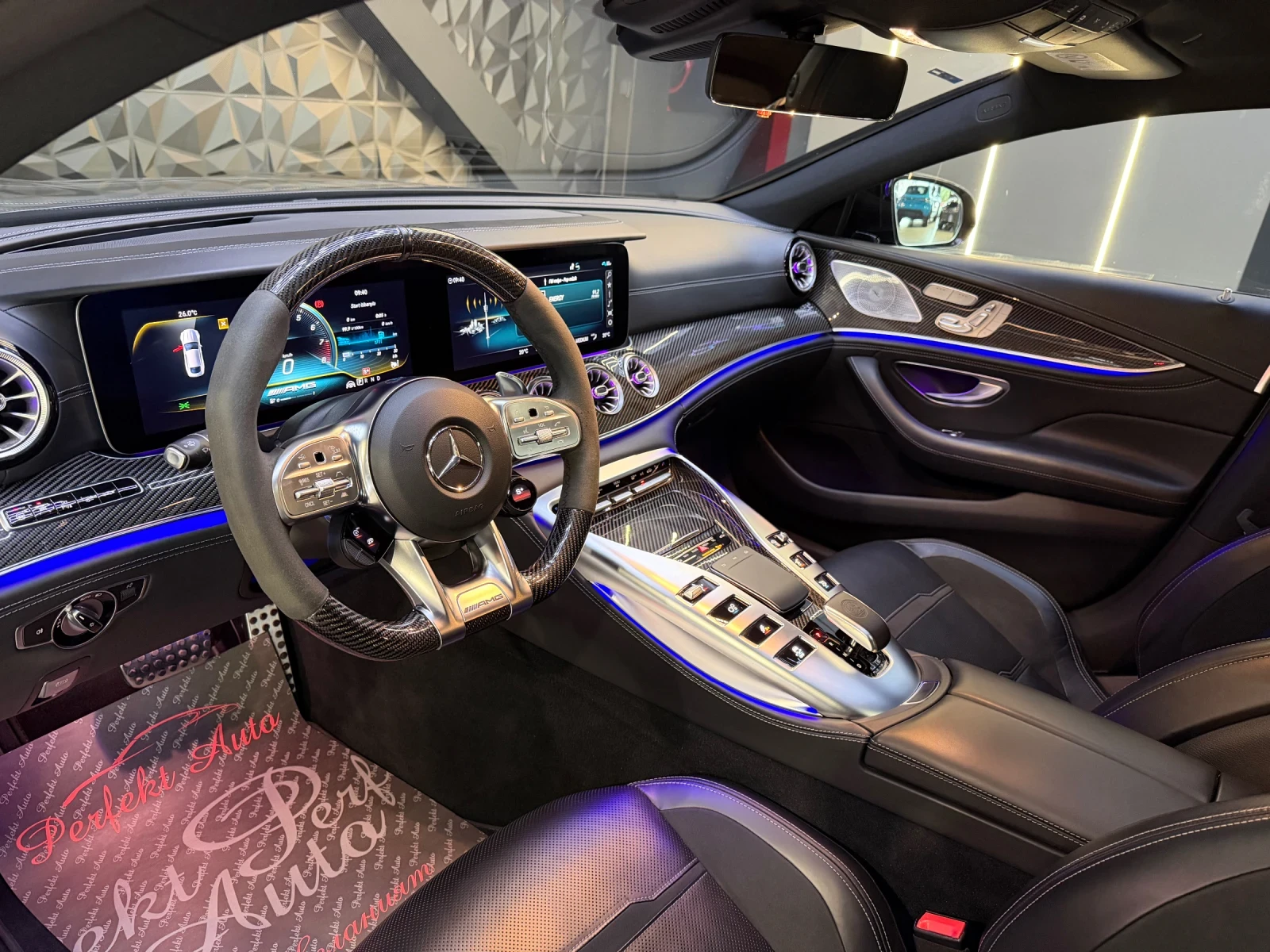 Mercedes-Benz AMG GT 63 S 4MATIC+ * FULL Екстри* BURMESTER* HEAD UP* ПА, снимка 8 - Автомобили и джипове - 55307020
