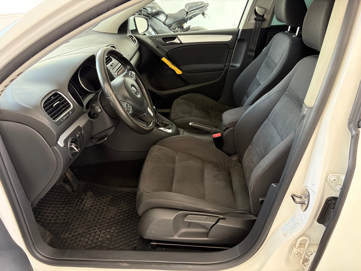 VW Golf, снимка 6 - Автомобили и джипове - 56421772