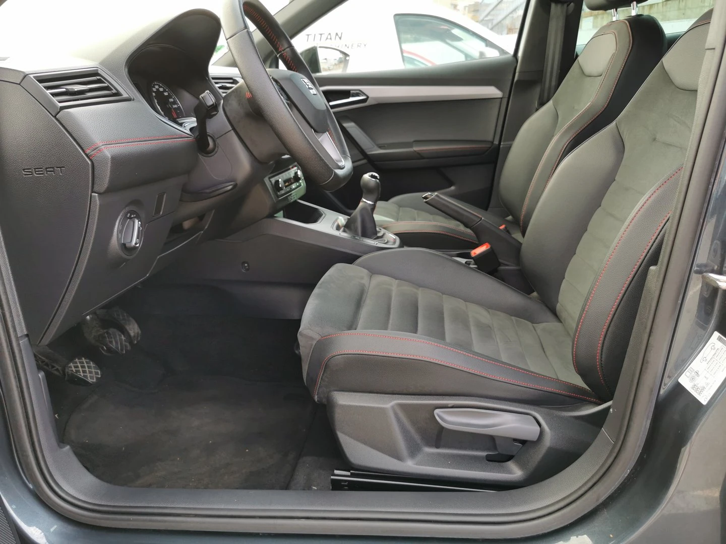 VW Golf, снимка 5 - Автомобили и джипове - 56421772