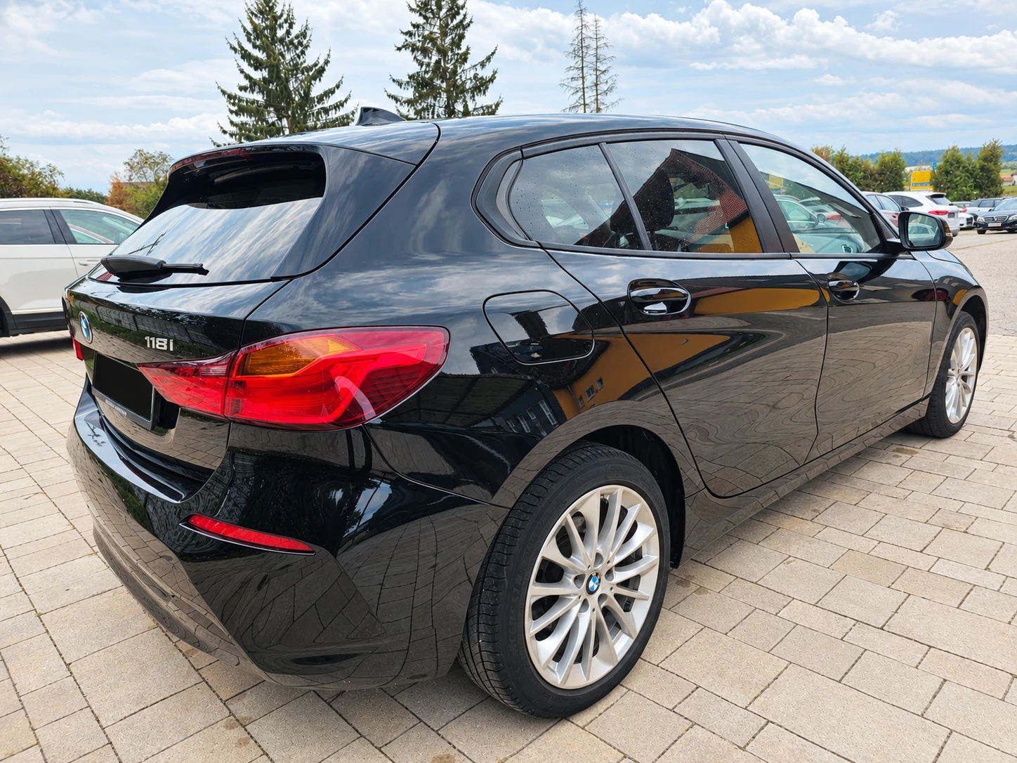 BMW 118 Advantage, снимка 6 - Автомобили и джипове - 56233280