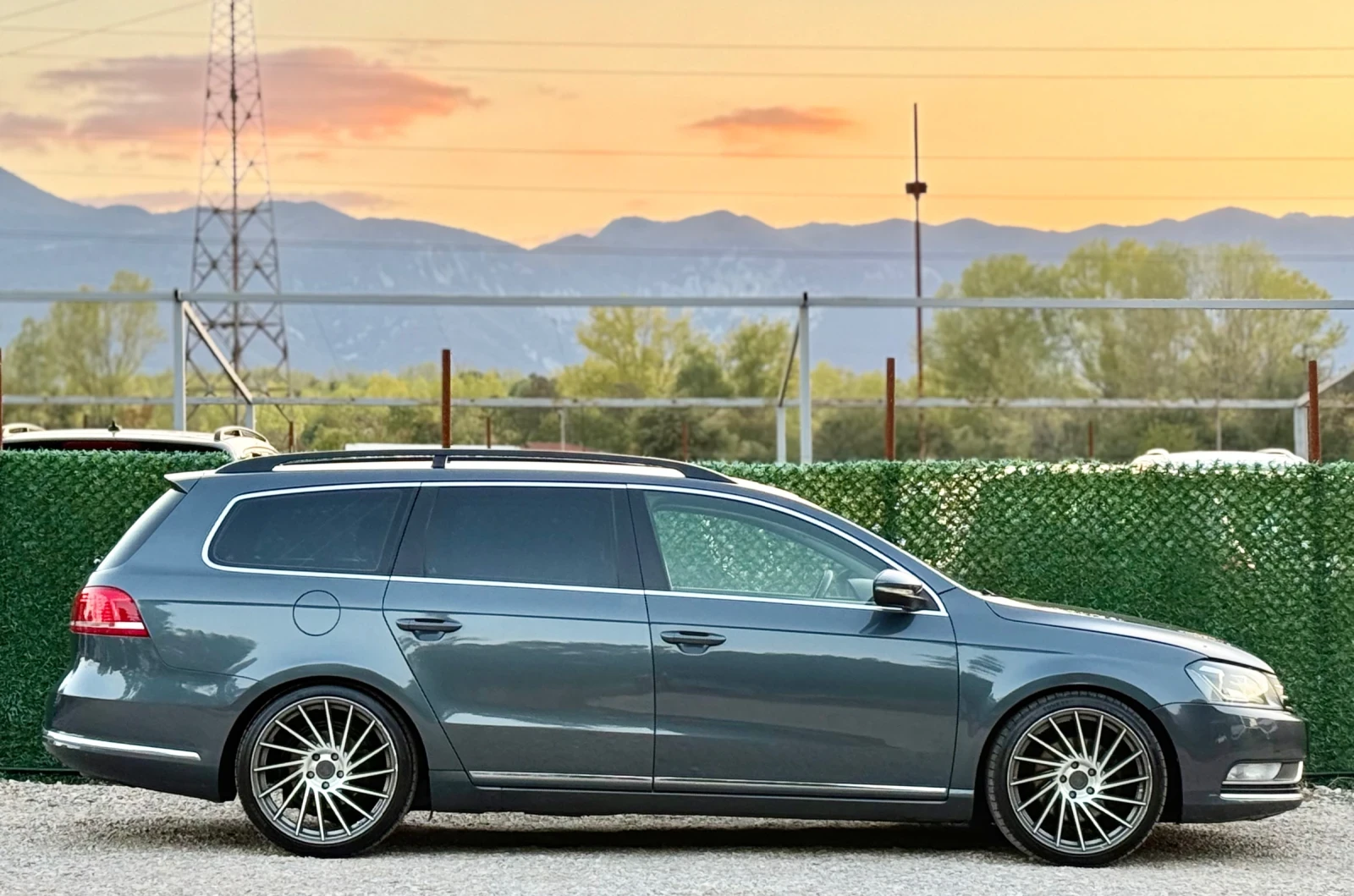 VW Passat 2.0TDi//DSG* NAVI* XENON* LED, снимка 8 - Автомобили и джипове - 56318340
