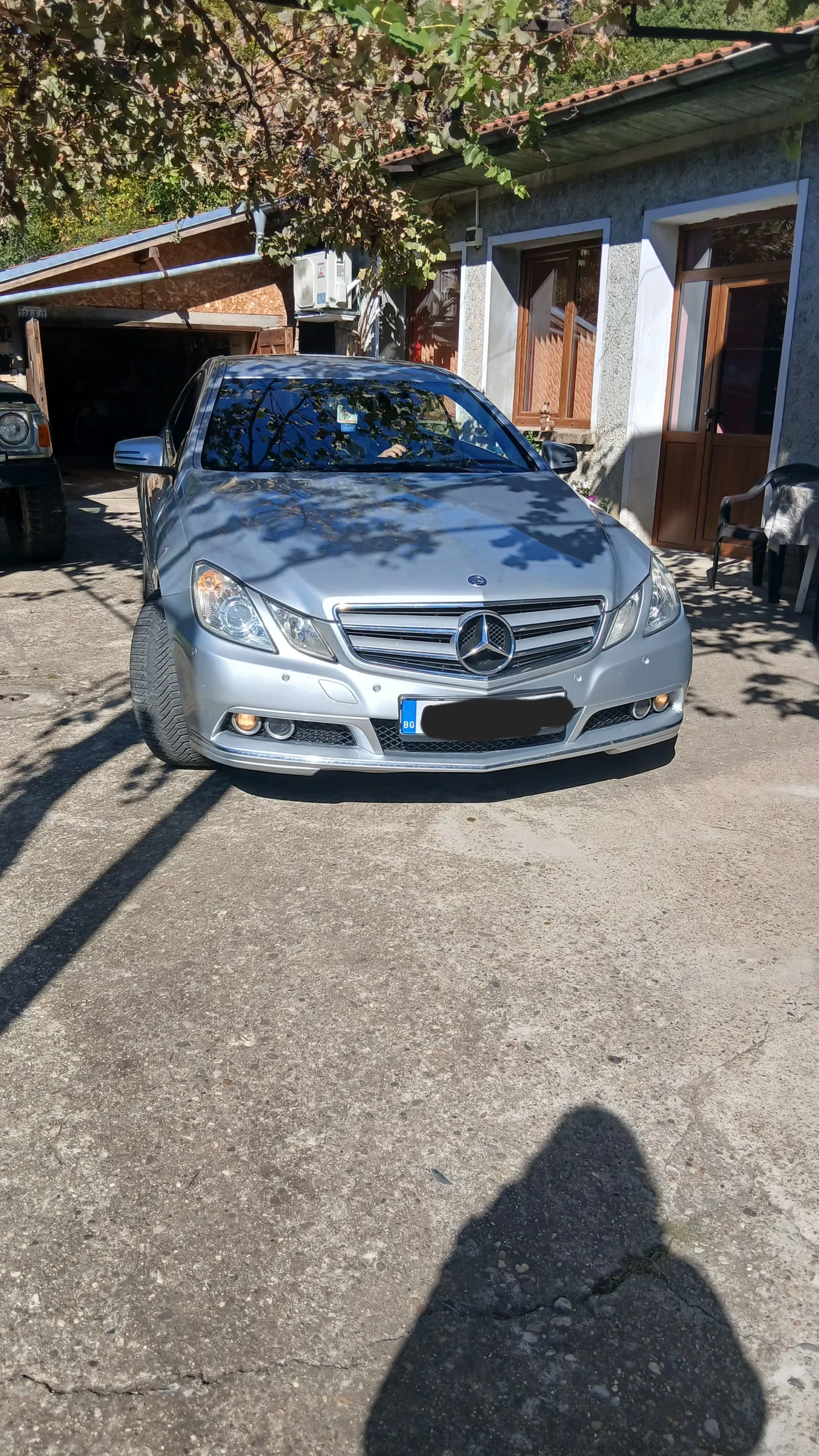 Mercedes-Benz 220
