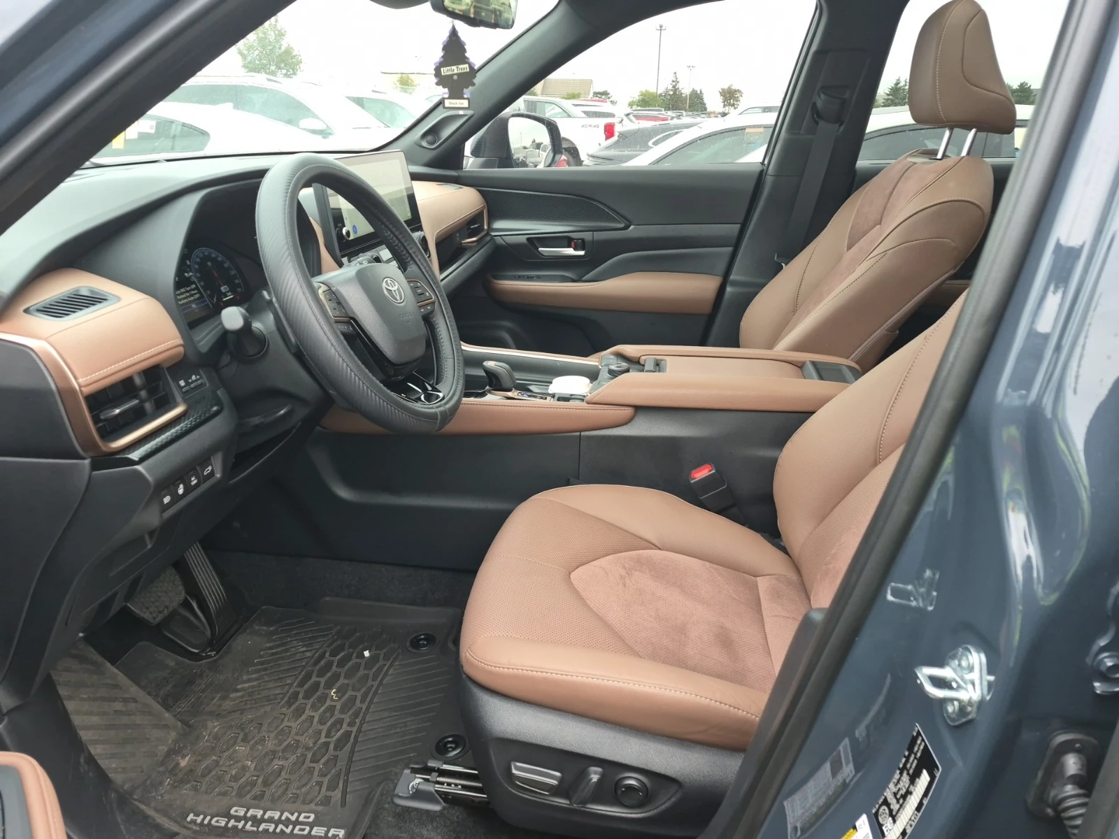 Toyota Grand Highlander AWD HYBRID * * * PLATINUM MAX* * *  | Mobile.bg � ����������� 3