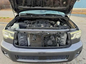 Toyota Sequoia * SR5 * CARFAX *  - 24000 € / 46939.92 лв. - 27393624 7