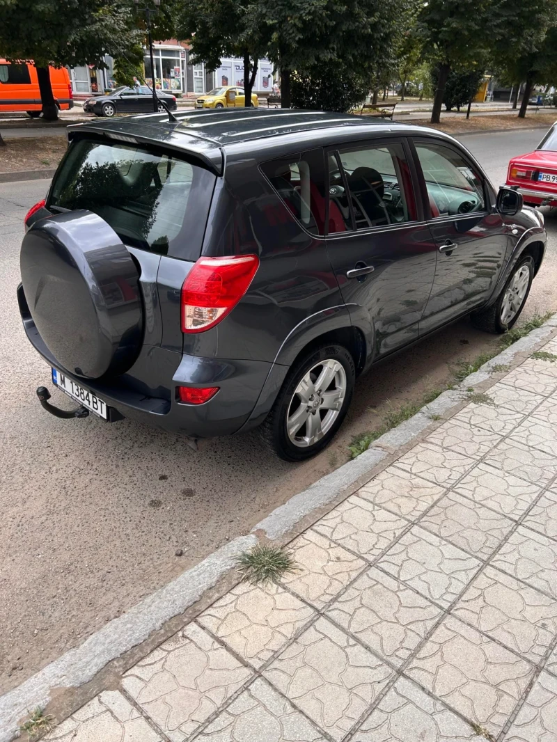 Toyota Rav4, снимка 5 - Автомобили и джипове - 47841929