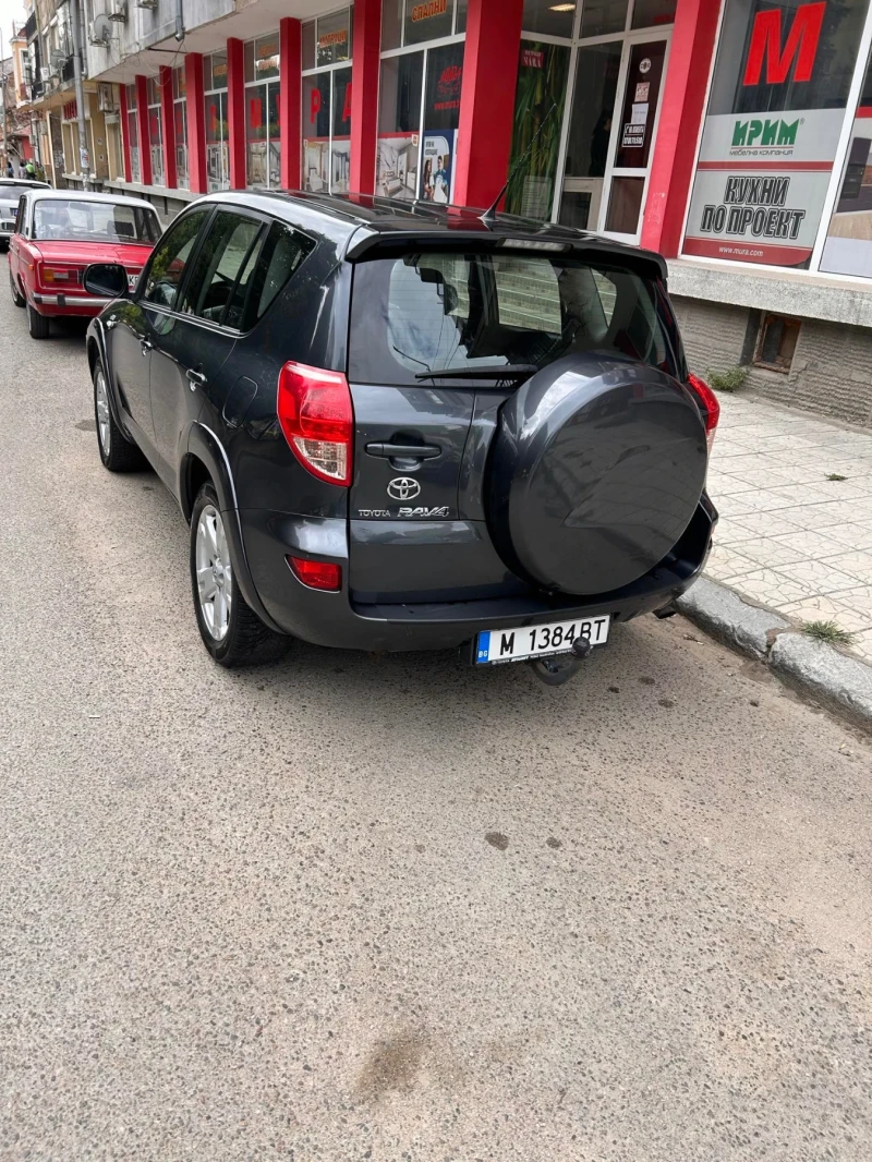 Toyota Rav4, снимка 4 - Автомобили и джипове - 47841929