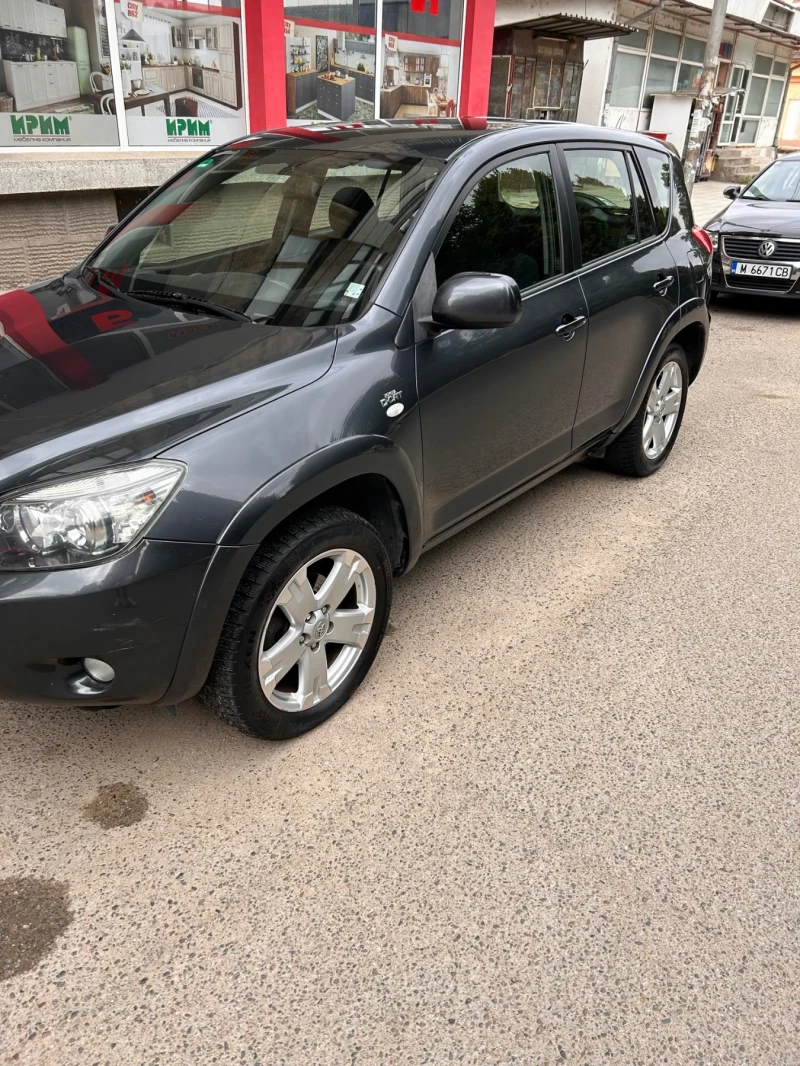 Toyota Rav4, снимка 3 - Автомобили и джипове - 47841929