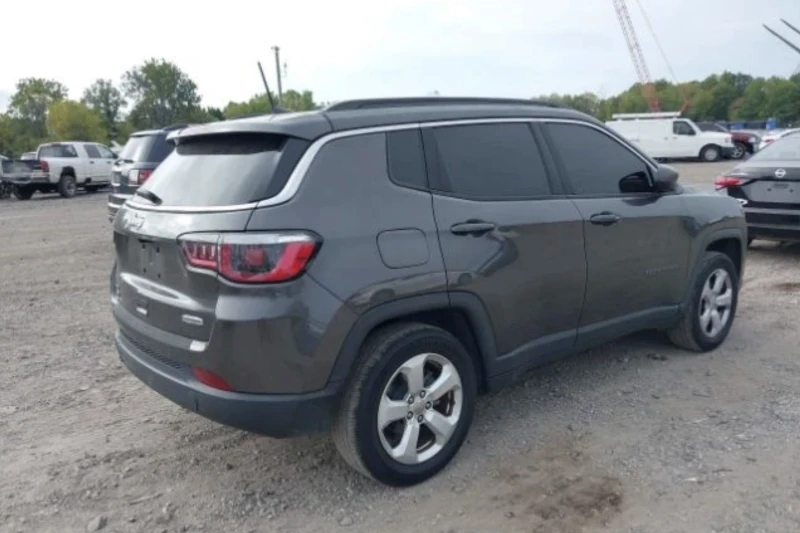 Jeep Compass, снимка 5 - Автомобили и джипове - 49114656