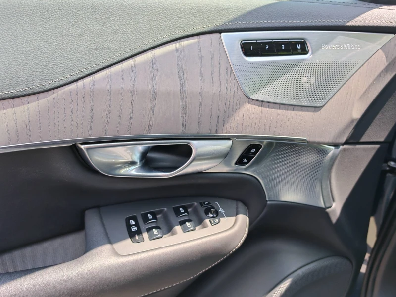 Volvo Xc90 12900лв за получаване, 2.0TwEn T8 PlugIn Hybrid 7м, снимка 11 - Автомобили и джипове - 52439896