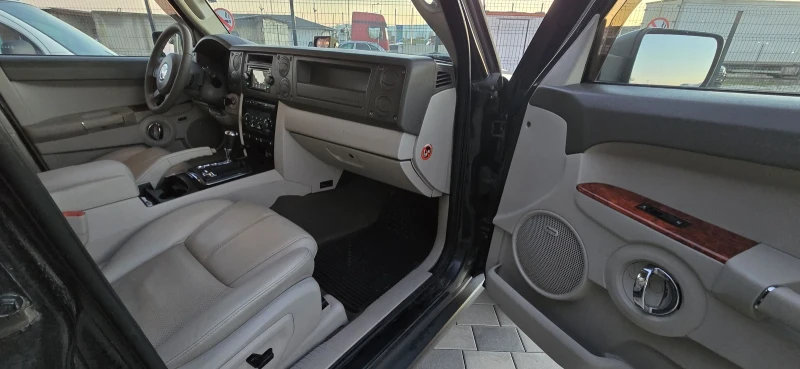 Jeep Commander 3.0 CRD, снимка 11 - Автомобили и джипове - 52914285