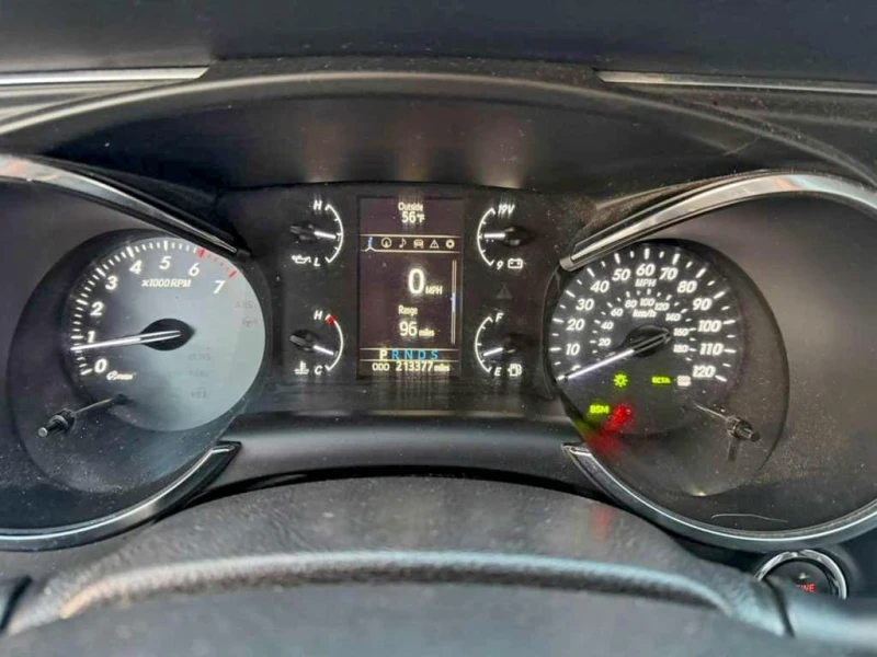 Toyota Sequoia * SR5 * CARFAX * , снимка 8 - Автомобили и джипове - 53023372