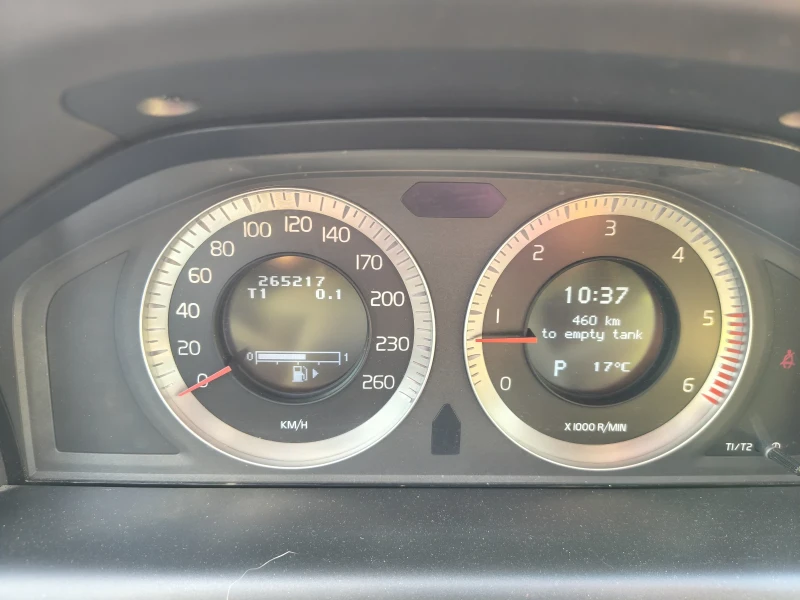 Volvo XC60 2.5AWD, снимка 2 - Автомобили и джипове - 53154136