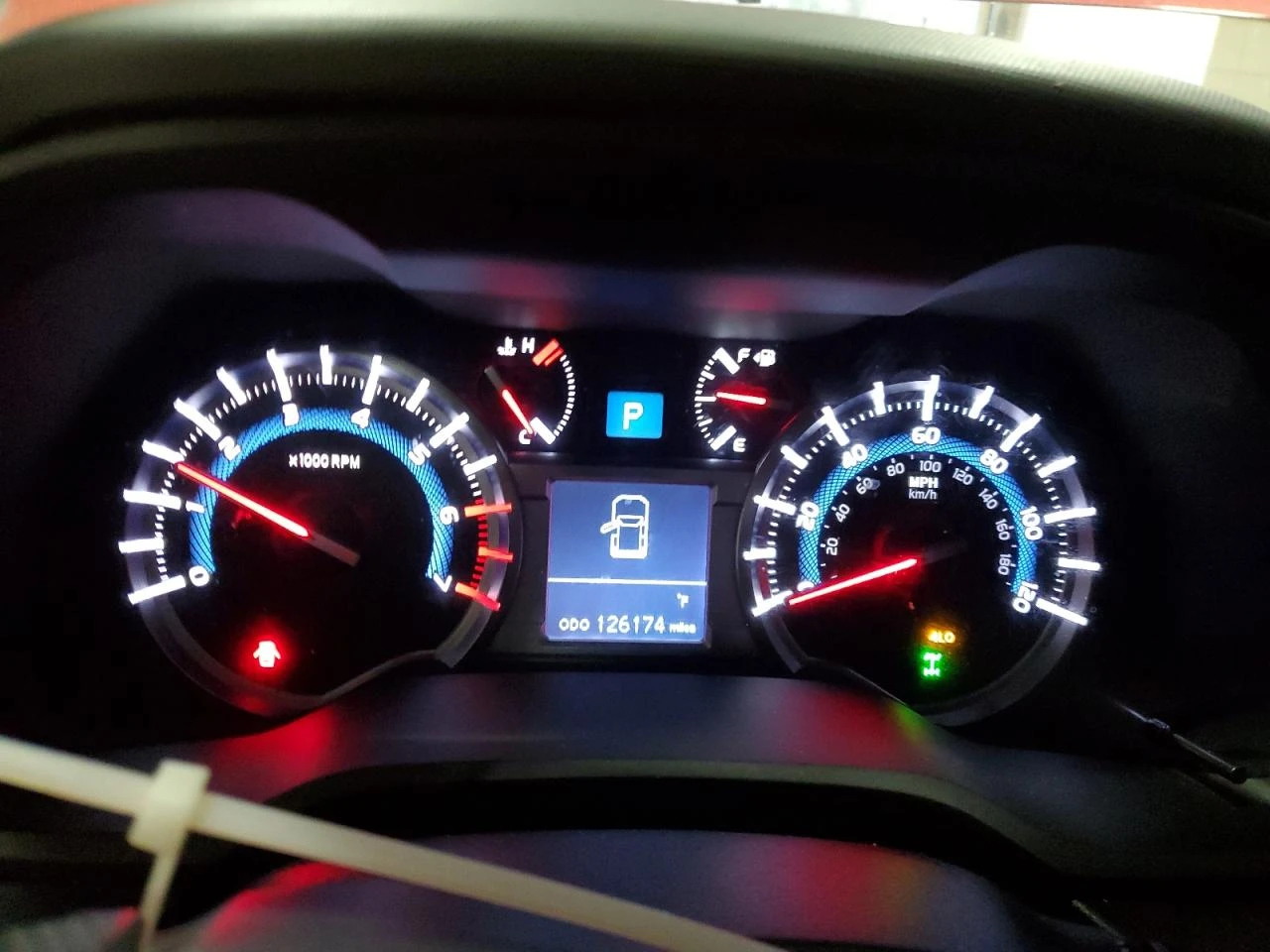 Toyota 4runner SR5 PREMIUM - изображение 9