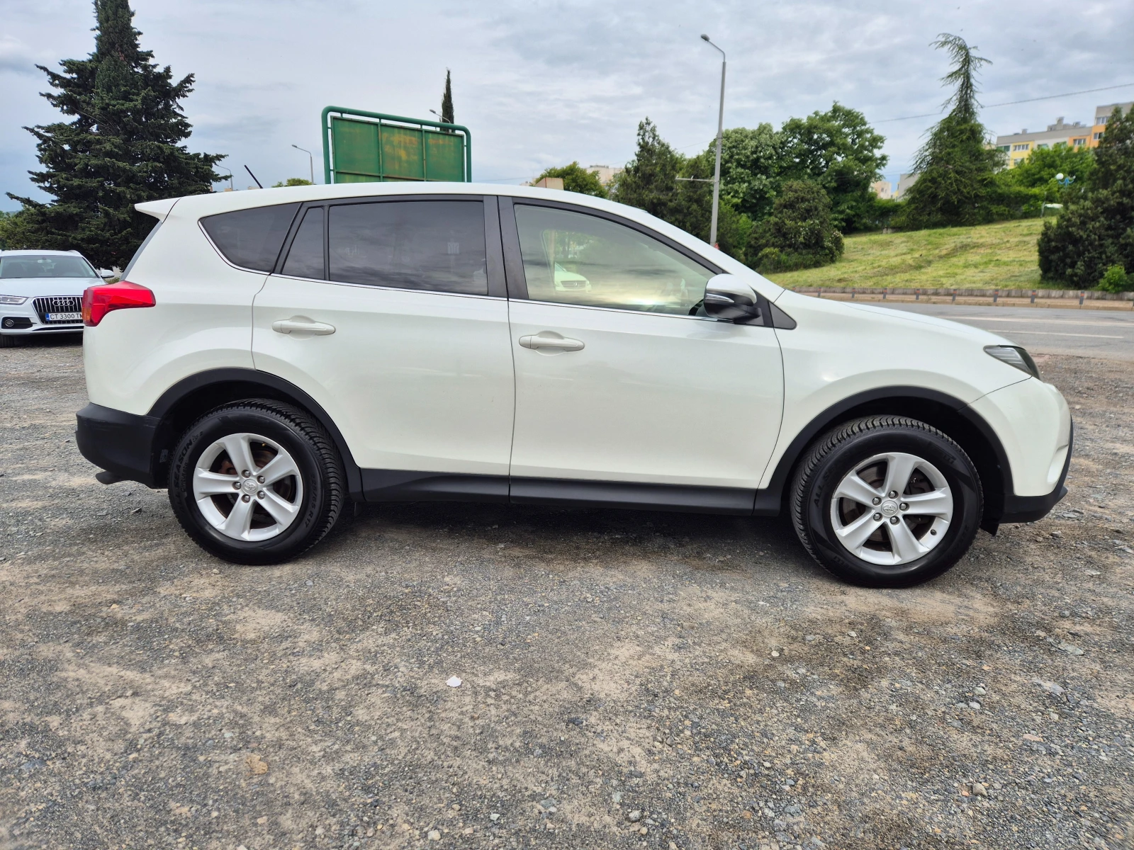 Toyota Rav4 2.0D-4D 124кс - изображение 6