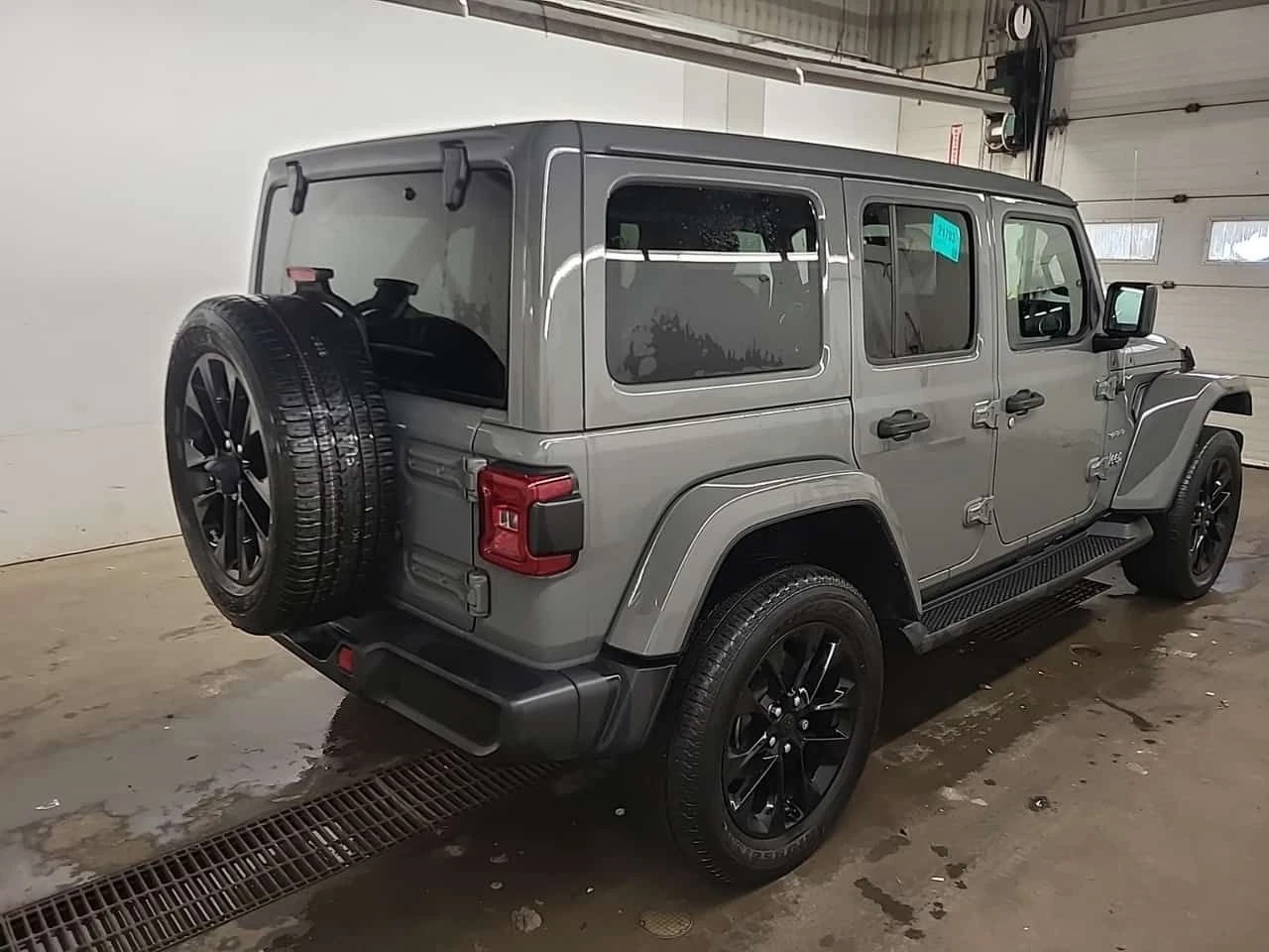Jeep Wrangler * UNLIMITED SAHARA * CARFAX * БЕЗ ПЪРВОНАЧАЛНА ВНО - изображение 3