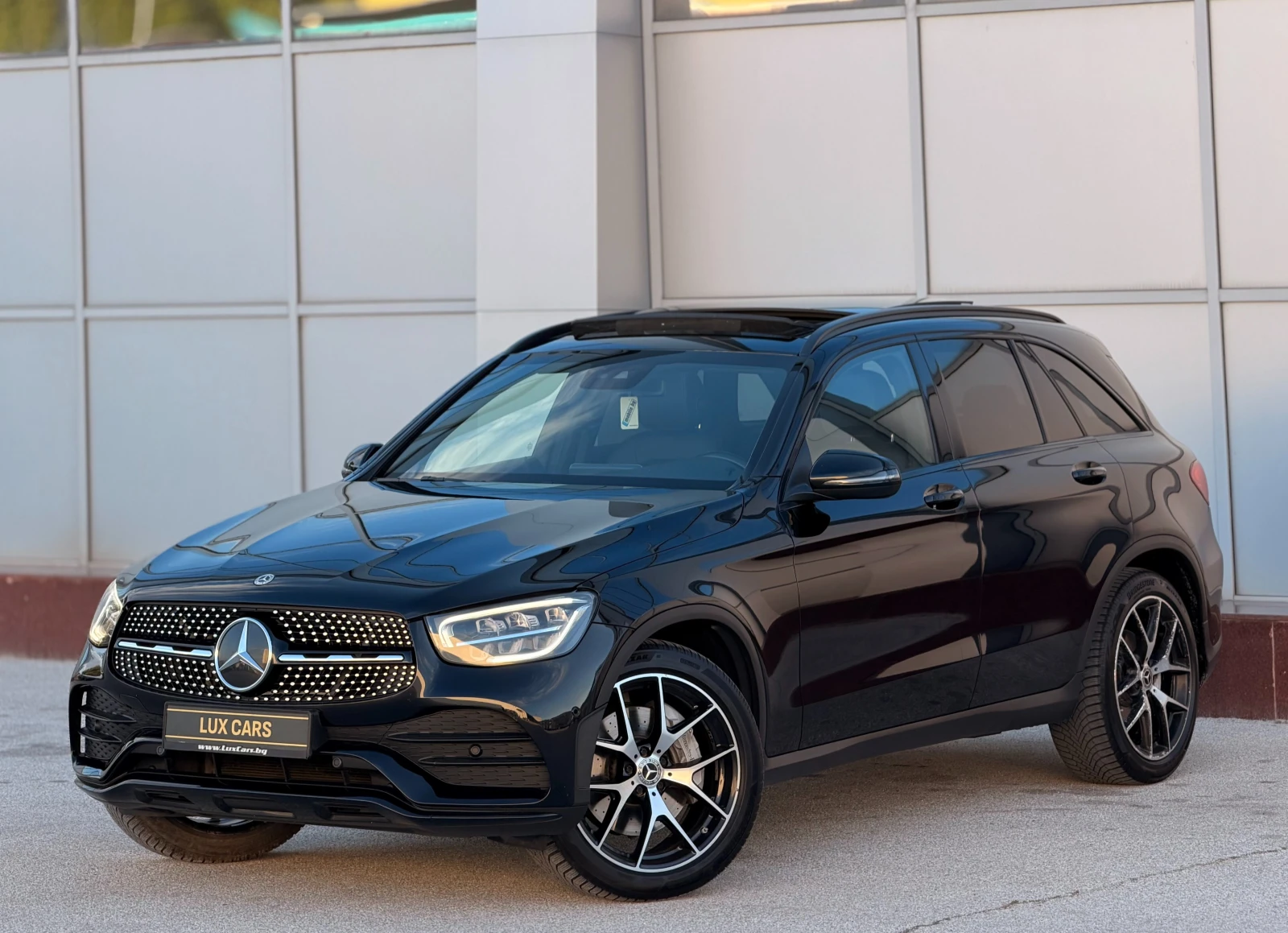 Mercedes-Benz GLC 220 - Face - AMG - Panorama - 4-matic - 9G - Navi -, снимка 5 - Автомобили и джипове - 54402156