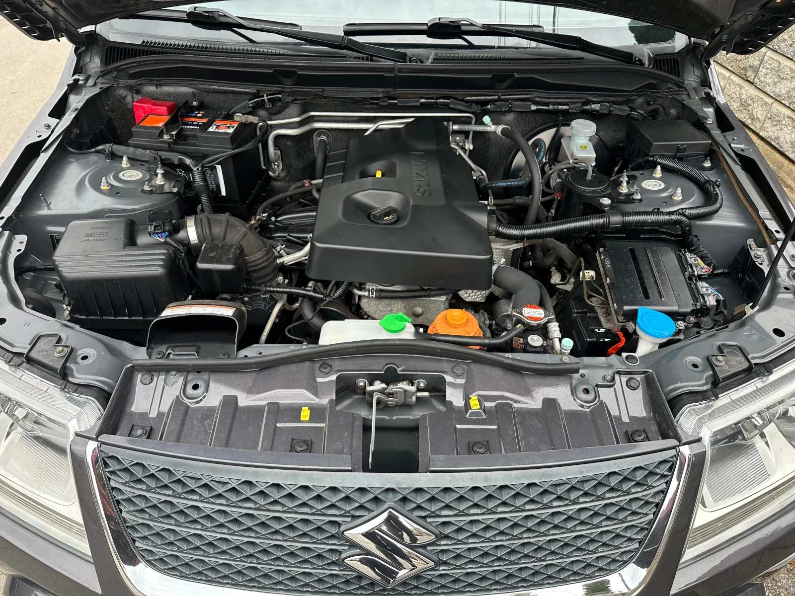 Suzuki Grand vitara 2.0i 140к.с., снимка 17 - Автомобили и джипове - 54459619