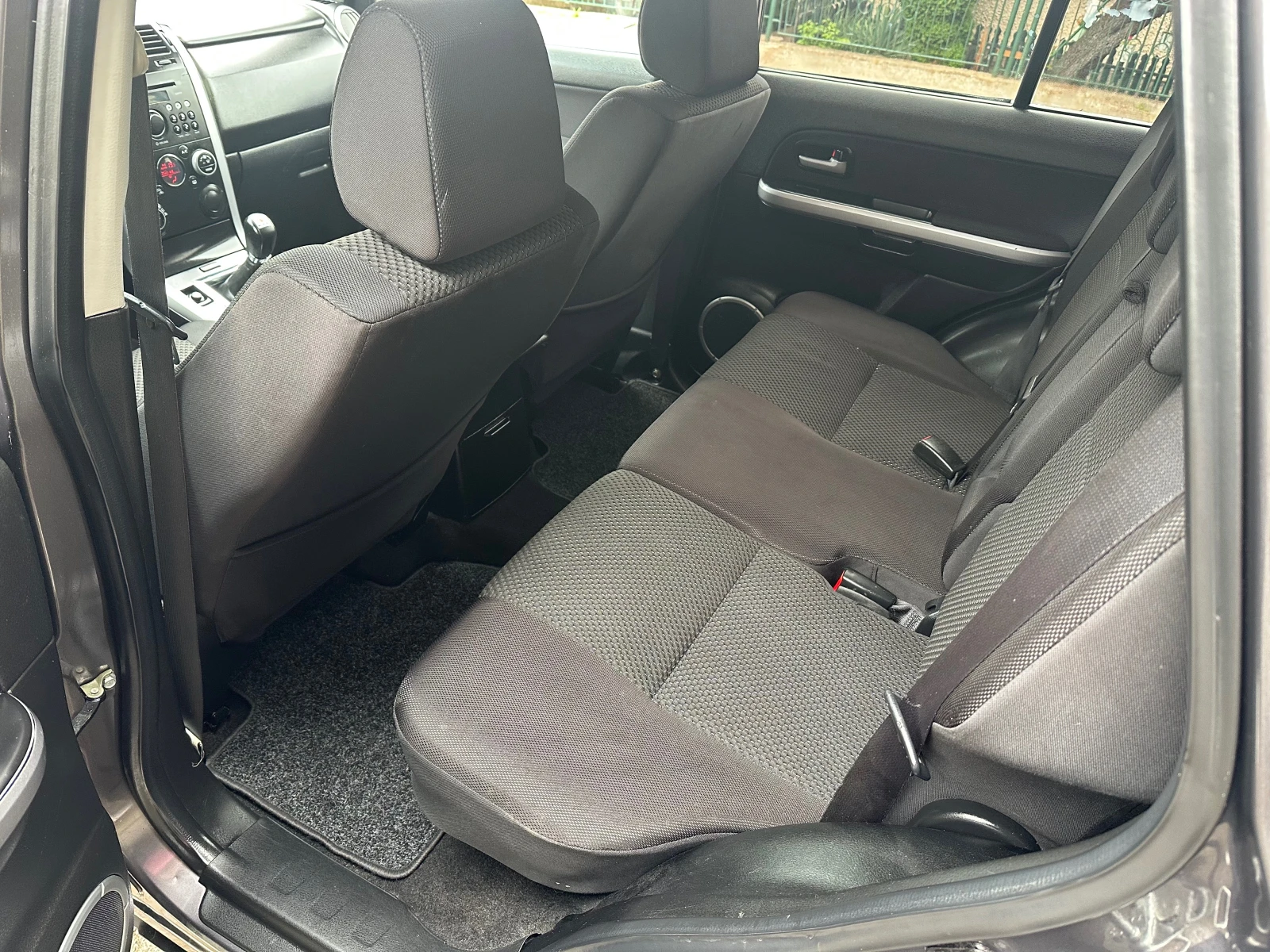 Suzuki Grand vitara 2.0i 140к.с., снимка 11 - Автомобили и джипове - 54459619