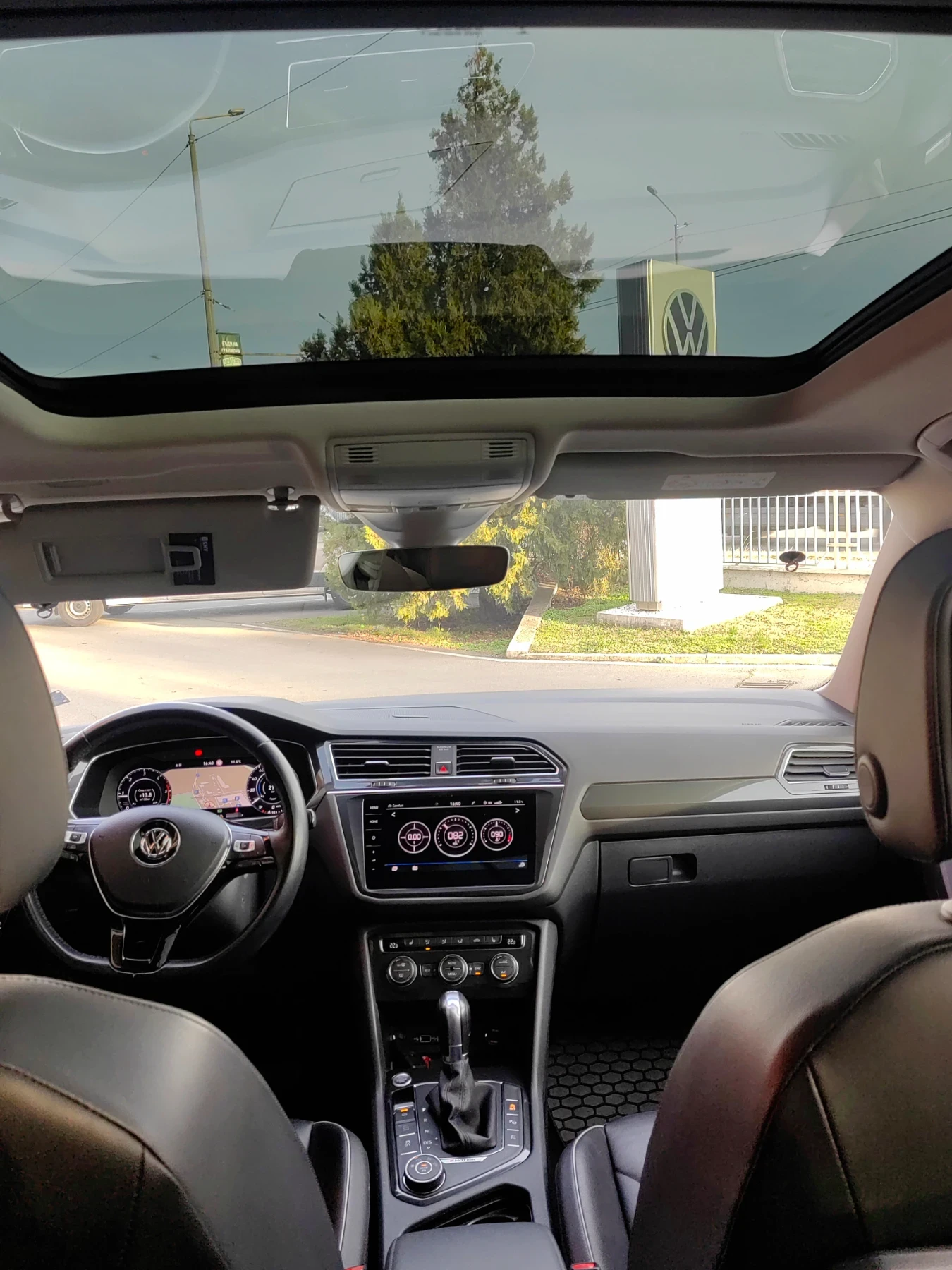 VW Tiguan Allspace BiTDI 240 HighLine, снимка 3 - Автомобили и джипове - 54488259