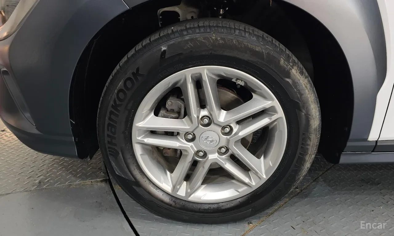 Hyundai Kona, снимка 5 - Автомобили и джипове - 54735187