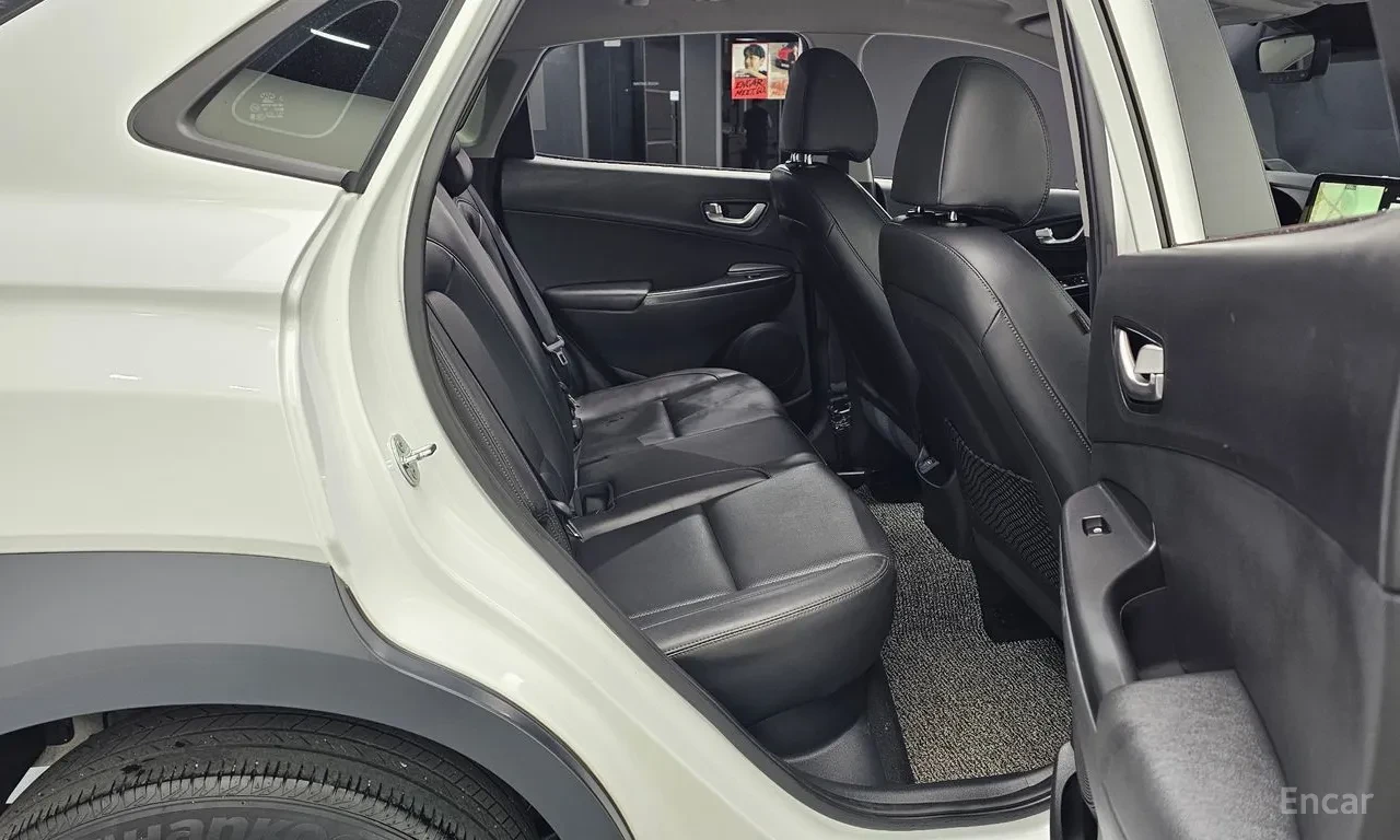 Hyundai Kona, снимка 12 - Автомобили и джипове - 54735187
