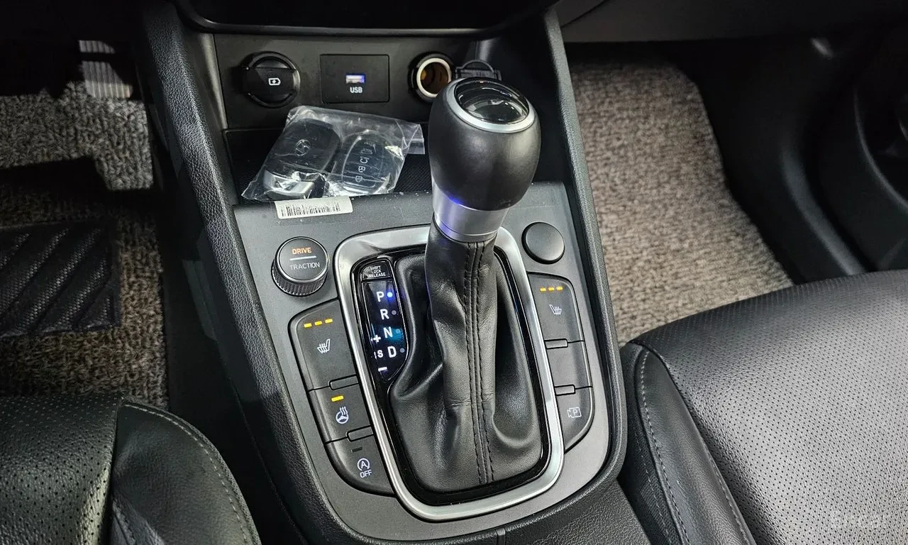 Hyundai Kona, снимка 9 - Автомобили и джипове - 54735187