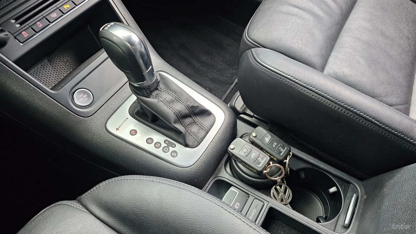 VW Tiguan 2.0 TDI R-Line* КОЖА* ПОДГРЕВ* ПАНО* КАМЕРА, снимка 7 - Автомобили и джипове - 55570431